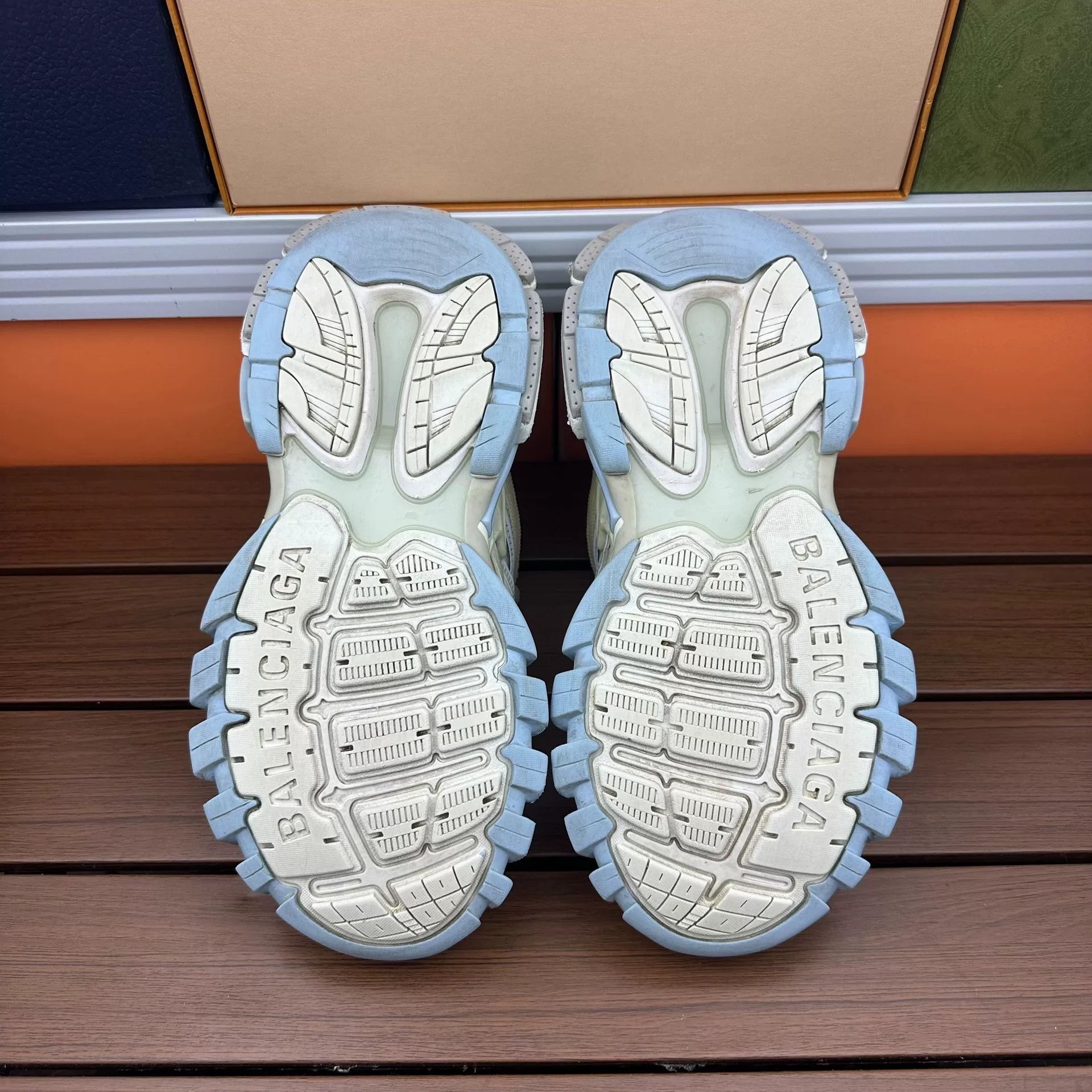Balenciaga Balenciaga Blue Lowtop Sneakers it_38 Women Size US 8 / IT 38 - 7 Thumbnail
