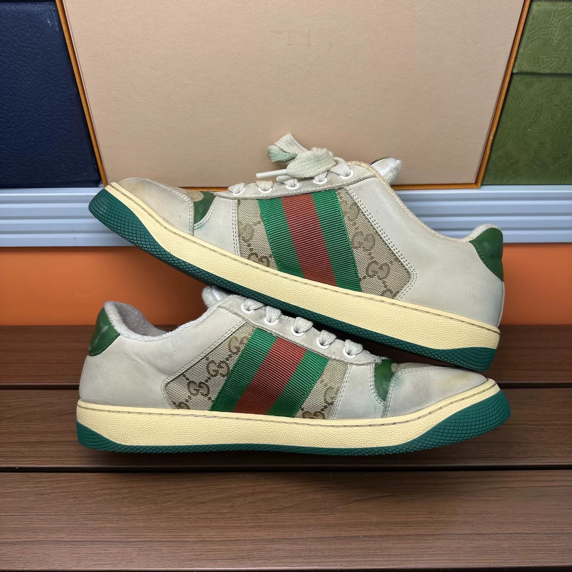 Gucci Gucci Distressed Lowtop Sneakers 9 Men Size US 9 / EU 42 - 3 Thumbnail