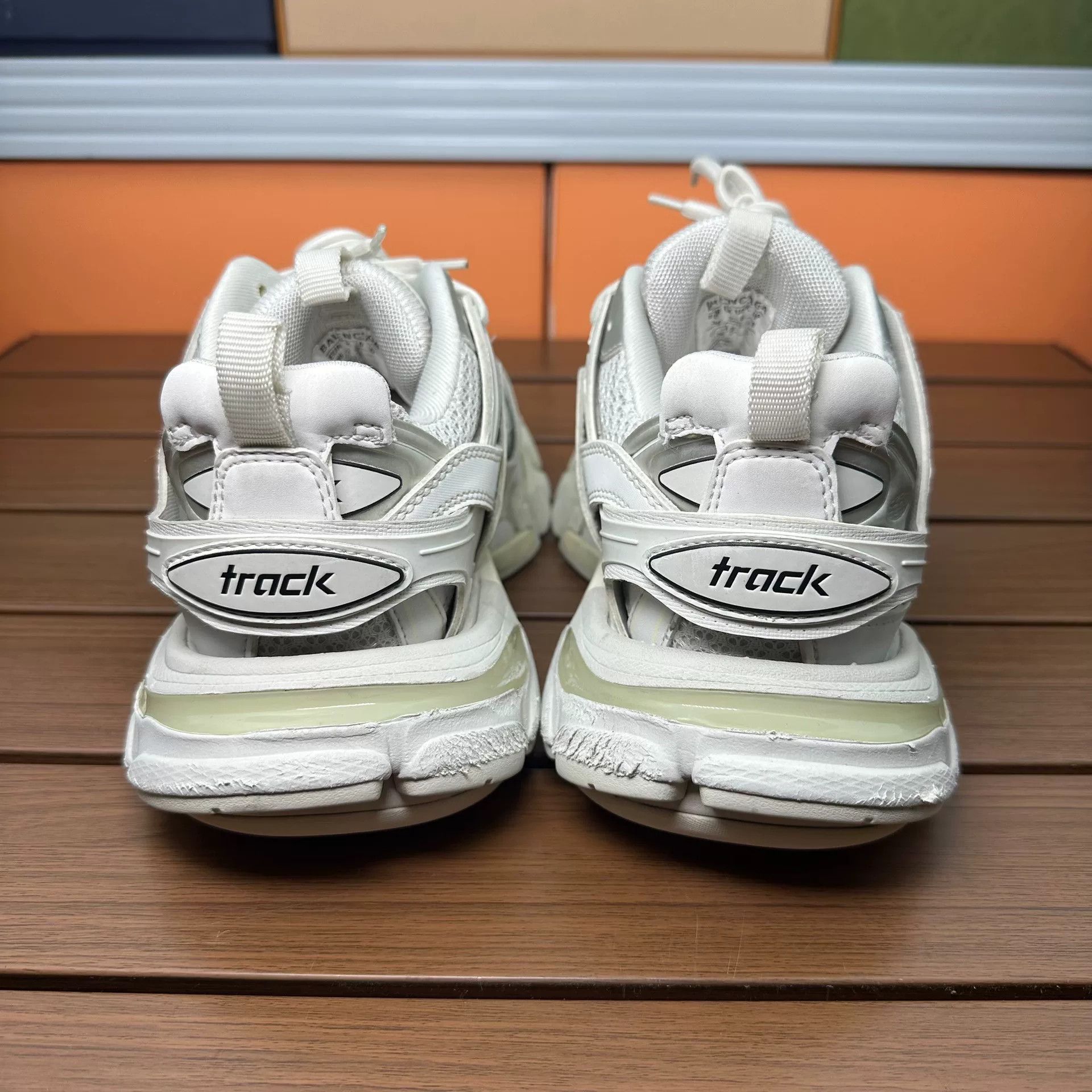 Balenciaga Balenciaga White Lowtop Sneakers it_36 Women Size US 6 / IT 36 - 6 Thumbnail