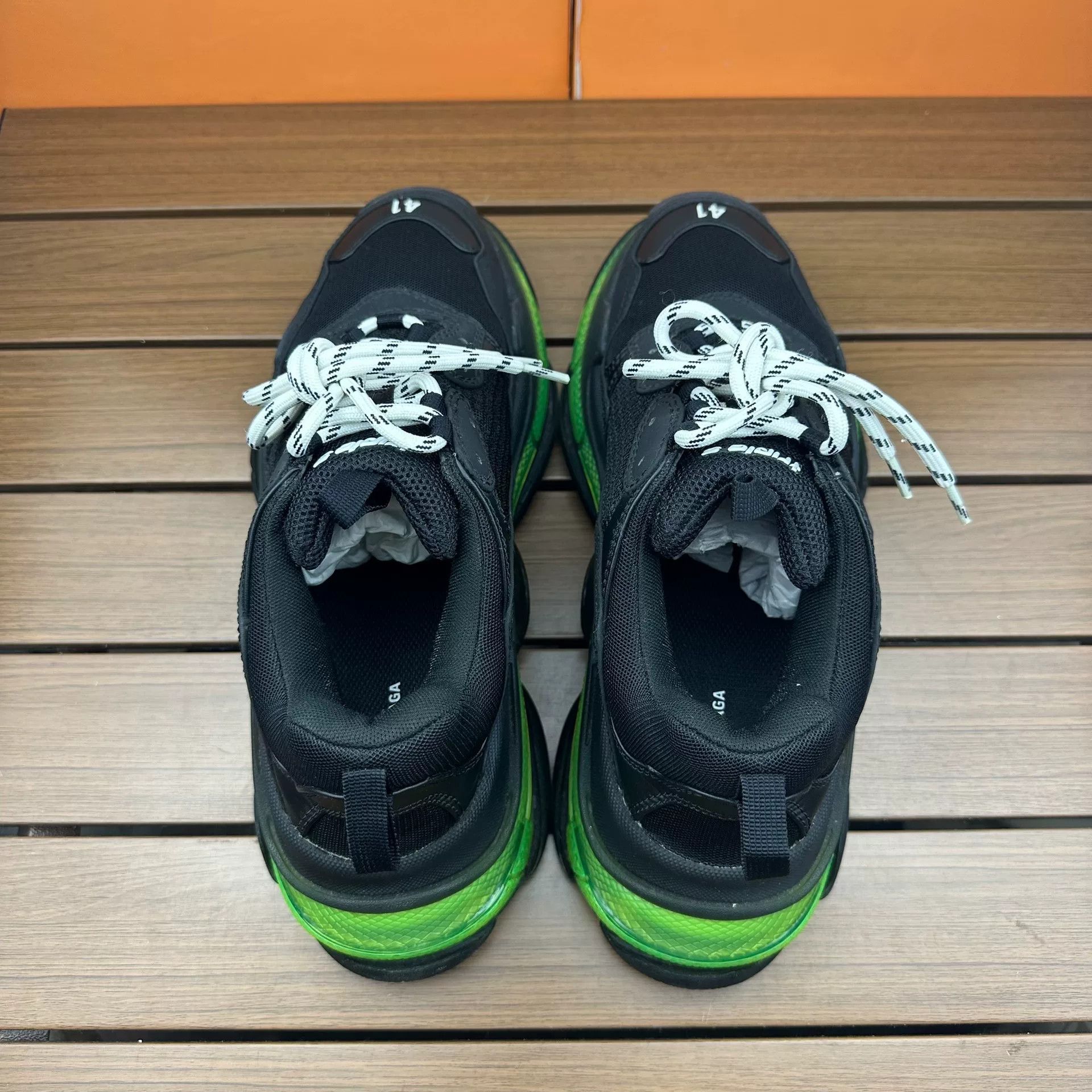 Balenciaga Balenciaga Green Lowtop Sneakers 8 Men Size US 8 / EU 41 - 4 Thumbnail