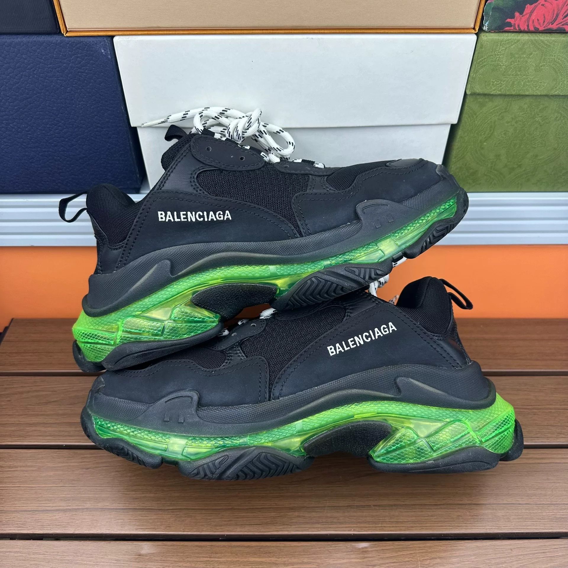 Balenciaga Balenciaga Green Lowtop Sneakers 8 Men Size US 8 / EU 41 - 5 Thumbnail