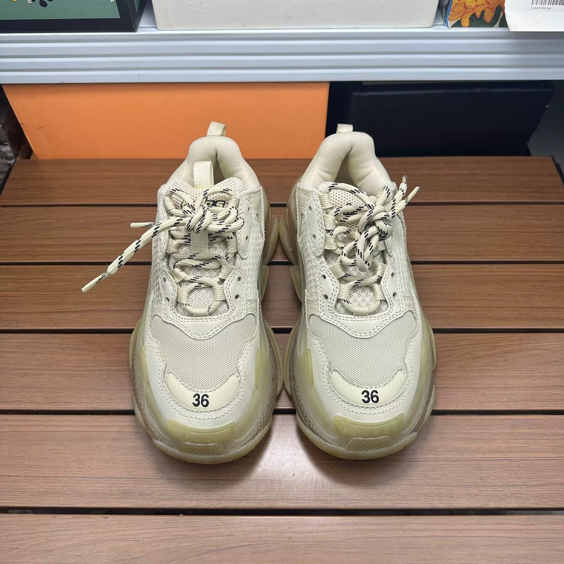 Balenciaga Balenciaga White Lowtop Sneakers it_36 Women Size US 6 / IT 36 - 4 Thumbnail