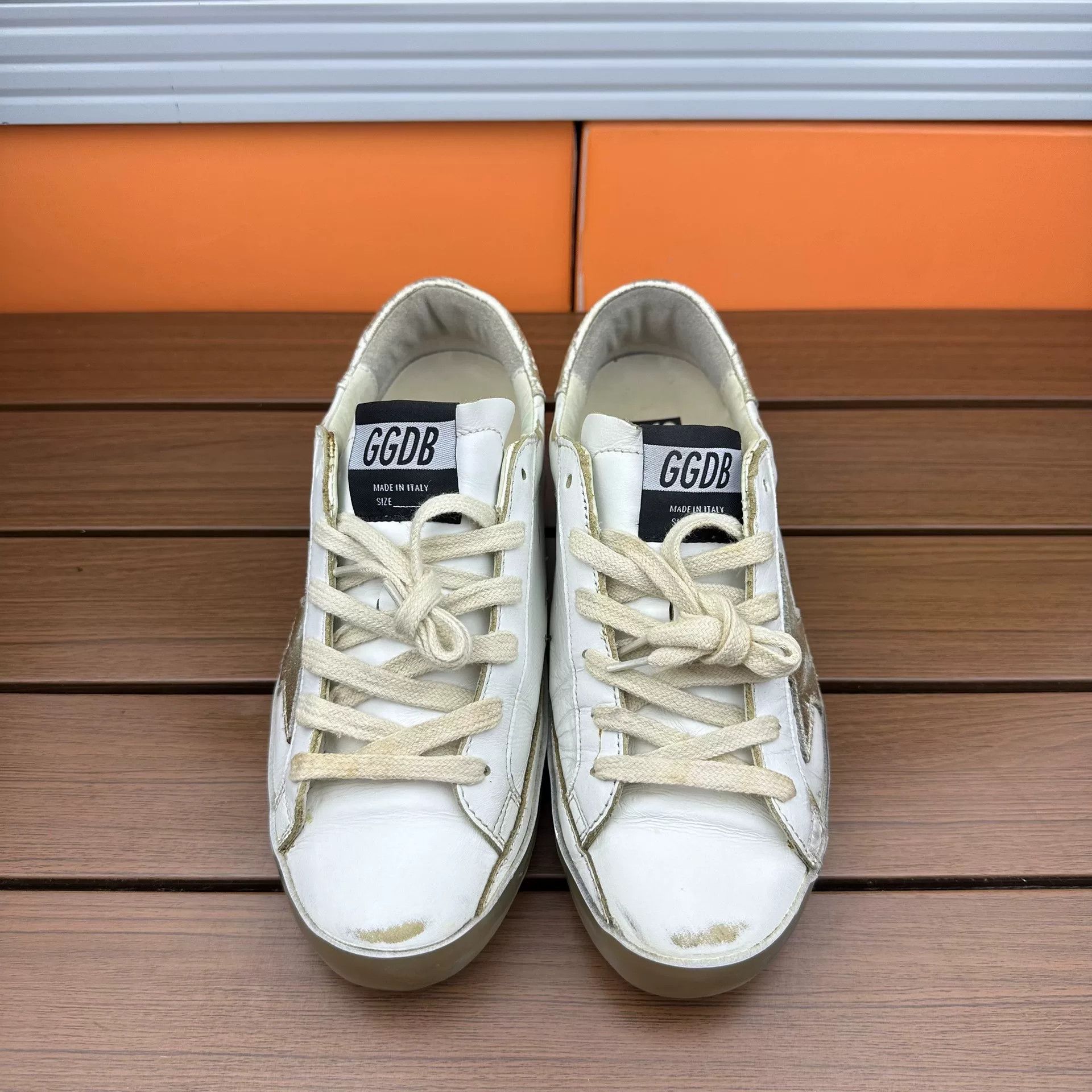 Golden Goose Golden Goose Distressed Yellow Lowtop Sneakers it_36 Women Size US 6 / IT 36 - 6 Thumbnail