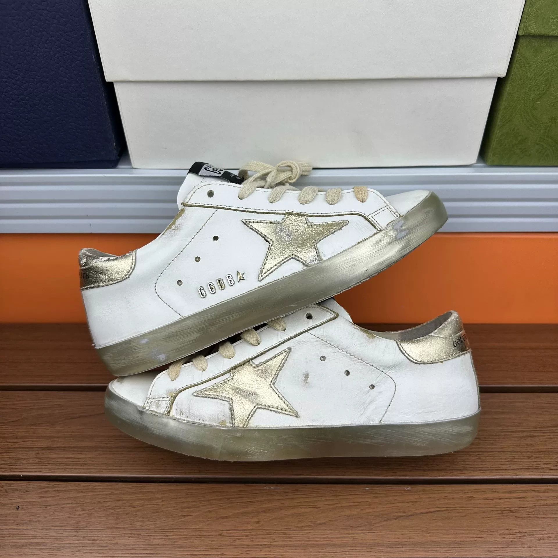 Golden Goose Golden Goose Distressed Yellow Lowtop Sneakers it_36 Women Size US 6 / IT 36 - 2 Thumbnail