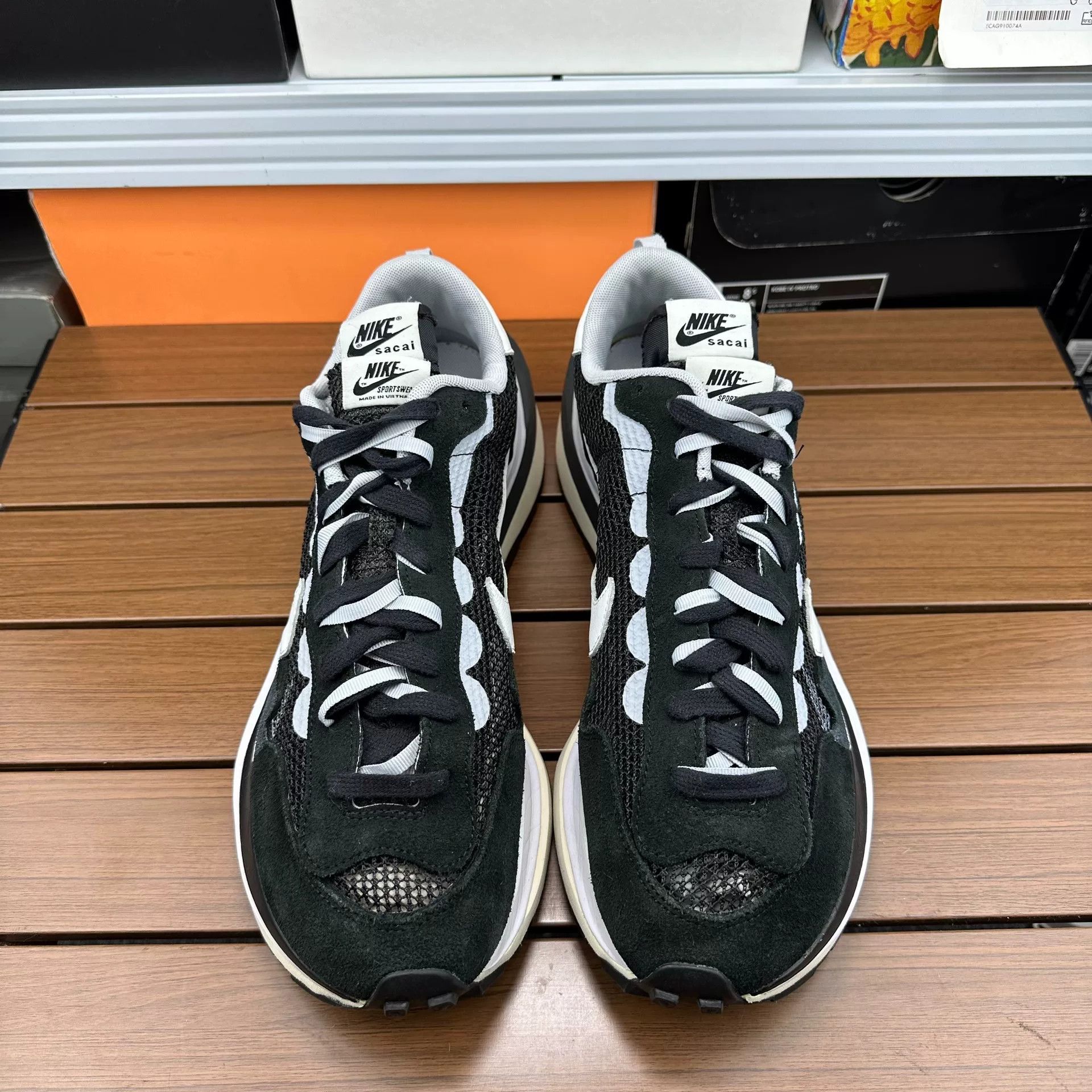 Sacai Sacai Collab Black Lowtop Sneakers 13 Men Size US 13 / EU 46 - 3 Thumbnail