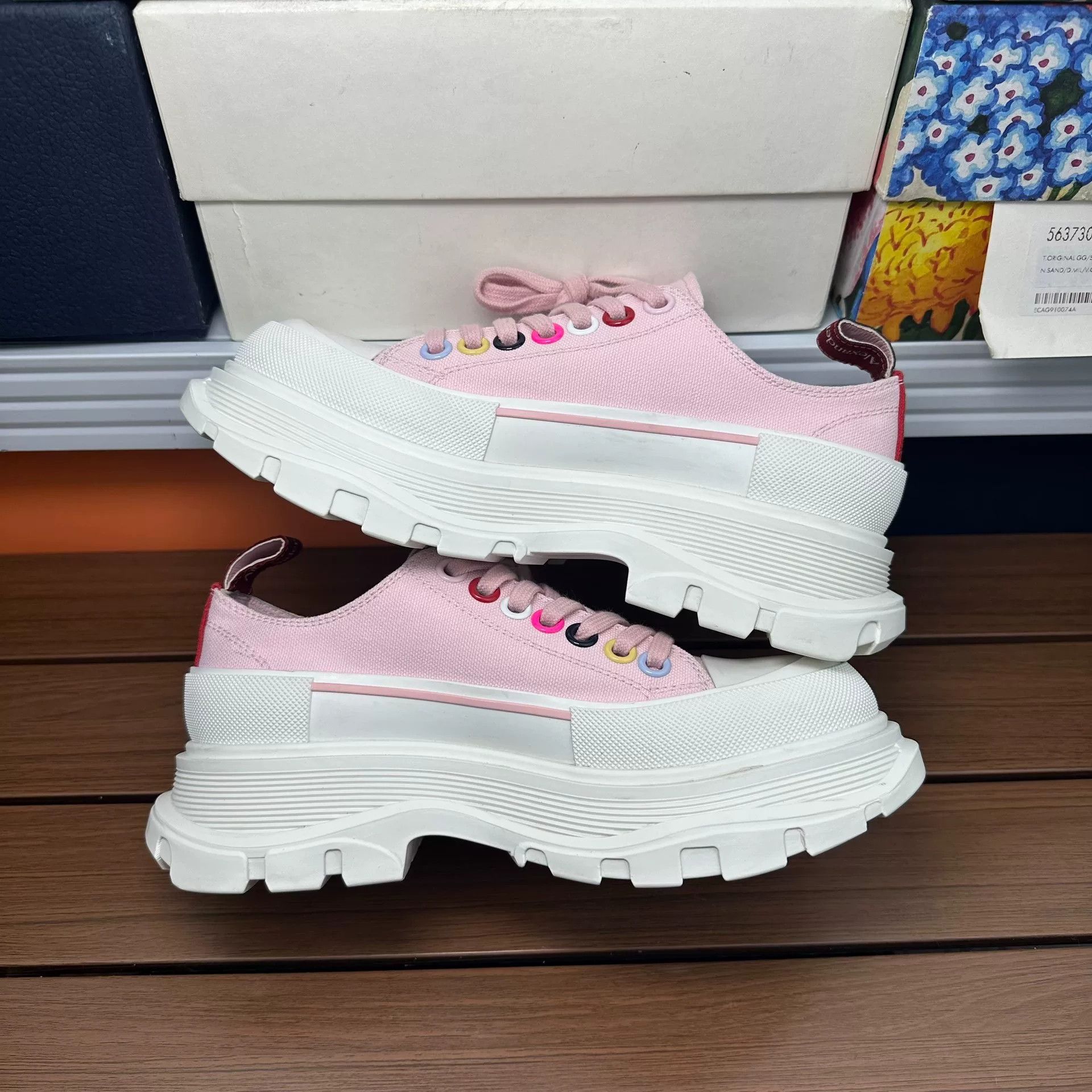 Alexander McQueen Alexander McQueen Pink Lowtop Sneakers it_36-5 Women Size US 6.5 / IT 36.5 - 3 Thumbnail