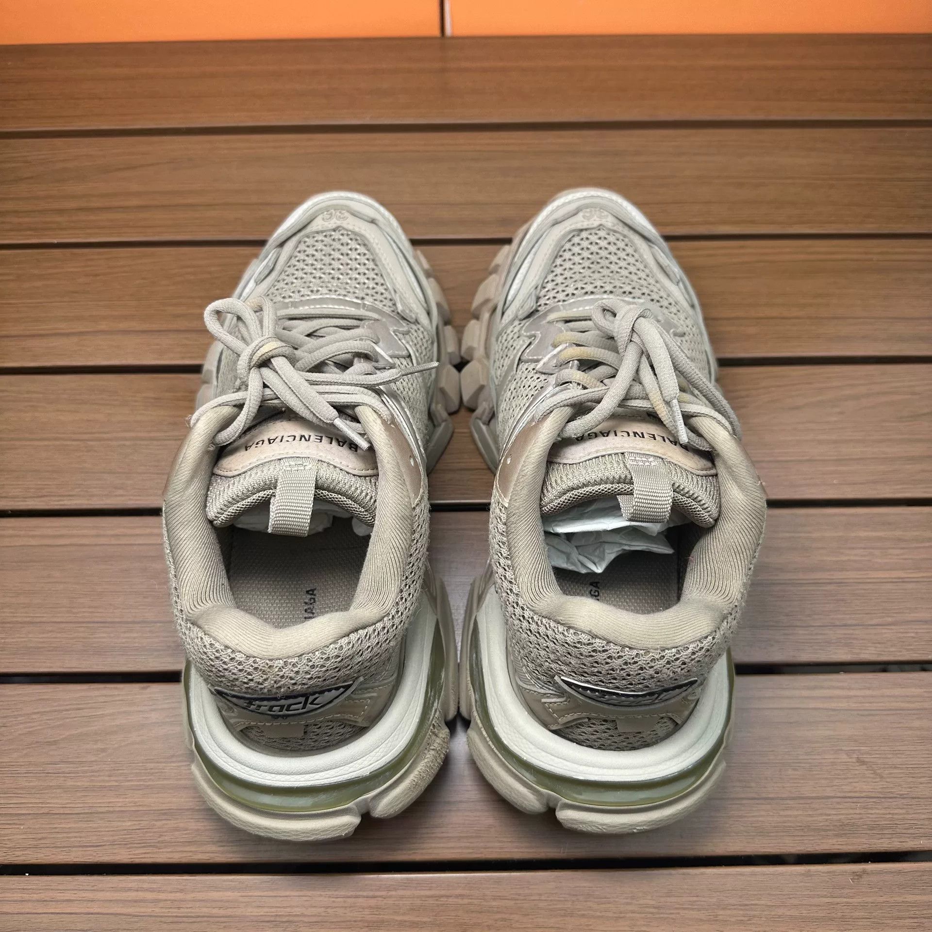 Balenciaga Balenciaga Distressed Brown Lowtop Sneakers it_36 Women Size US 6 / IT 36 - 6 Thumbnail