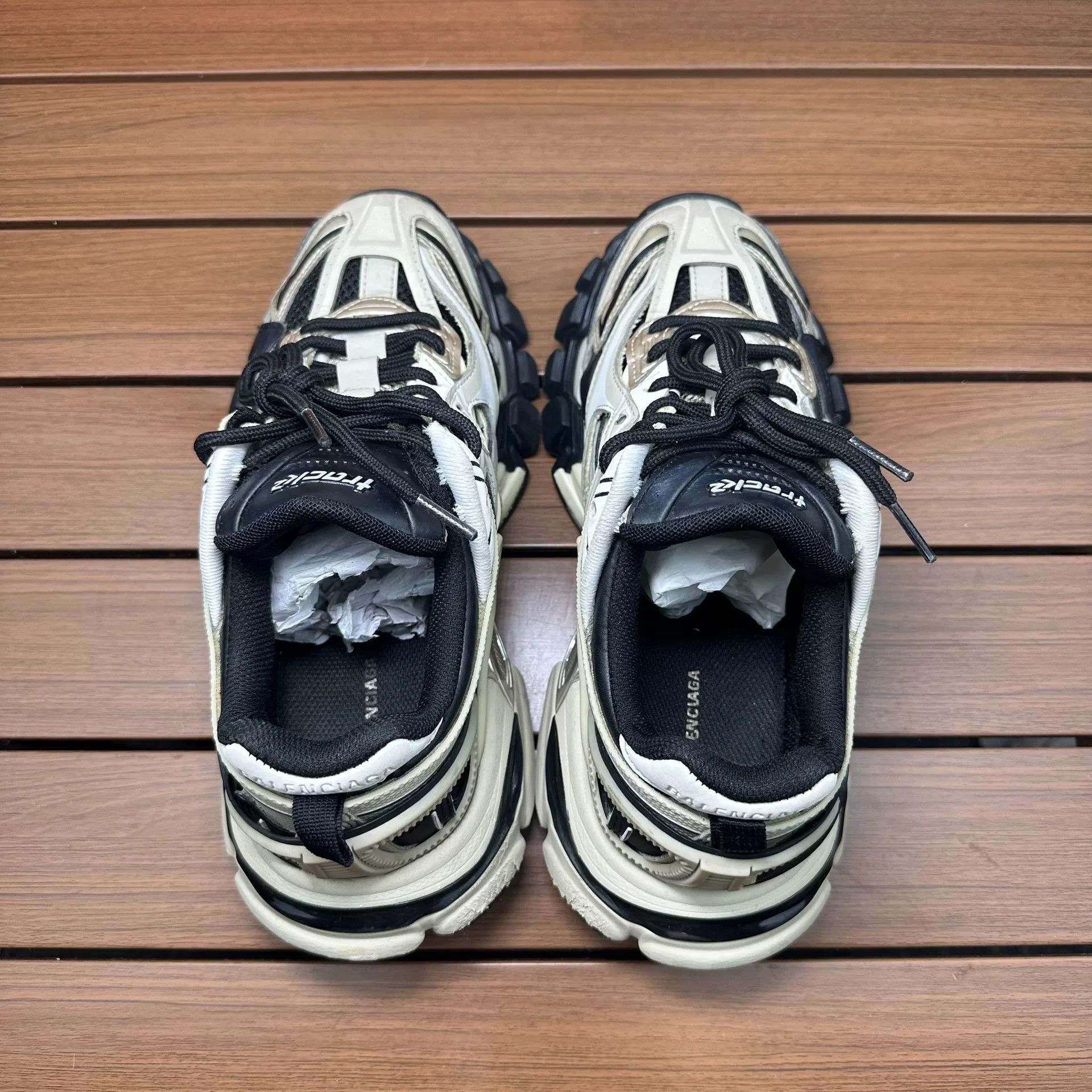 Balenciaga Balenciaga Beige Lowtop Sneakers it_36 Women Size US 6 / IT 36 - 5 Thumbnail