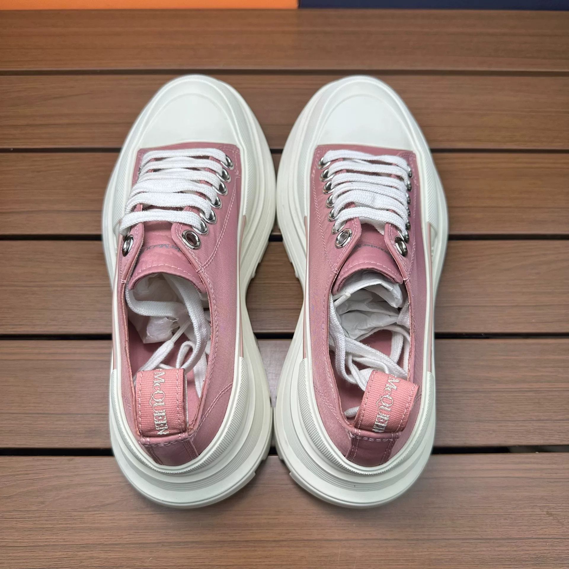 Alexander McQueen Alexander McQueen Pink Lowtop Sneakers it_37 Women Size US 7 / IT 37 - 5 Thumbnail