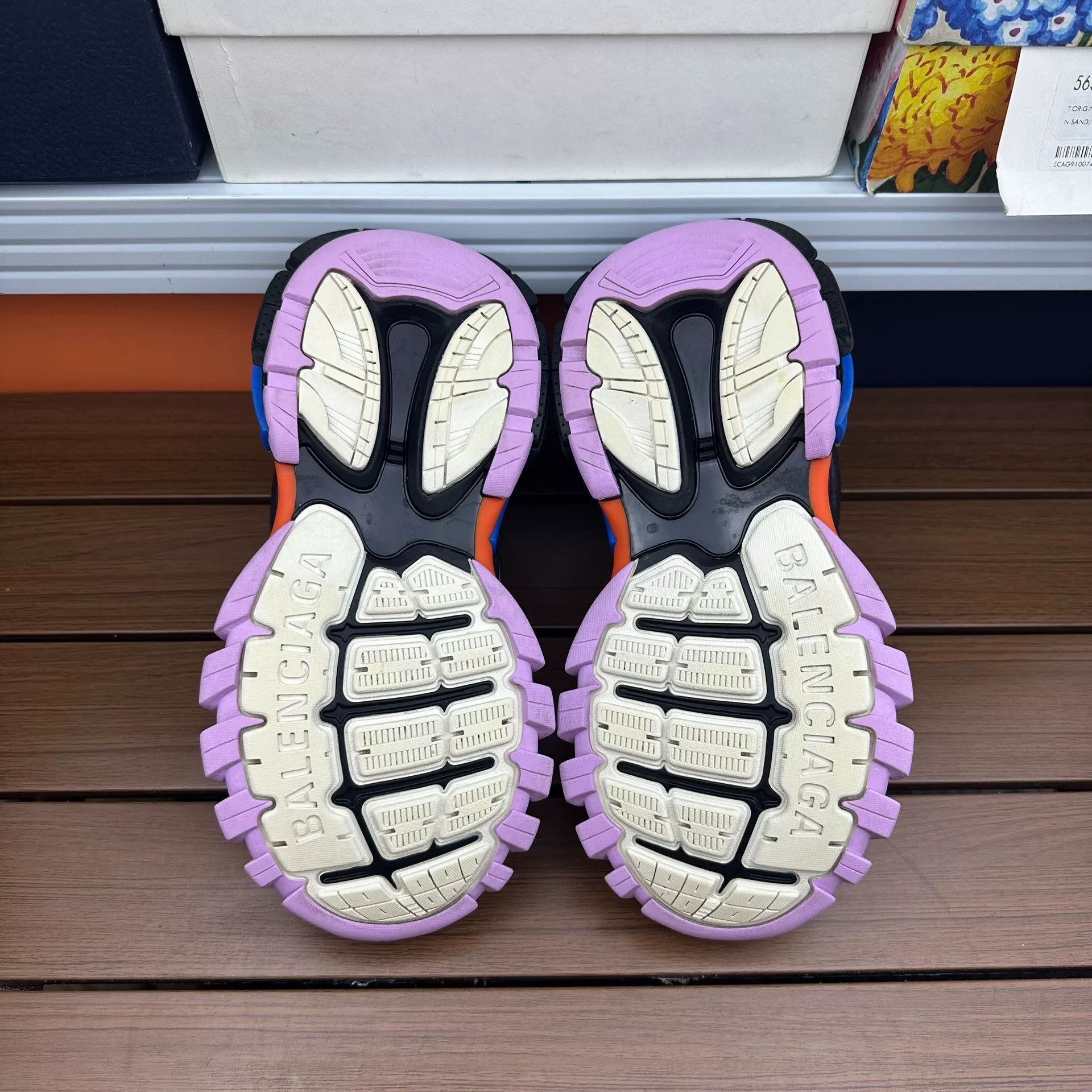 Balenciaga Balenciaga Multi Lowtop Sneakers it_36 Women Size US 6 / IT 36 - 7 Thumbnail