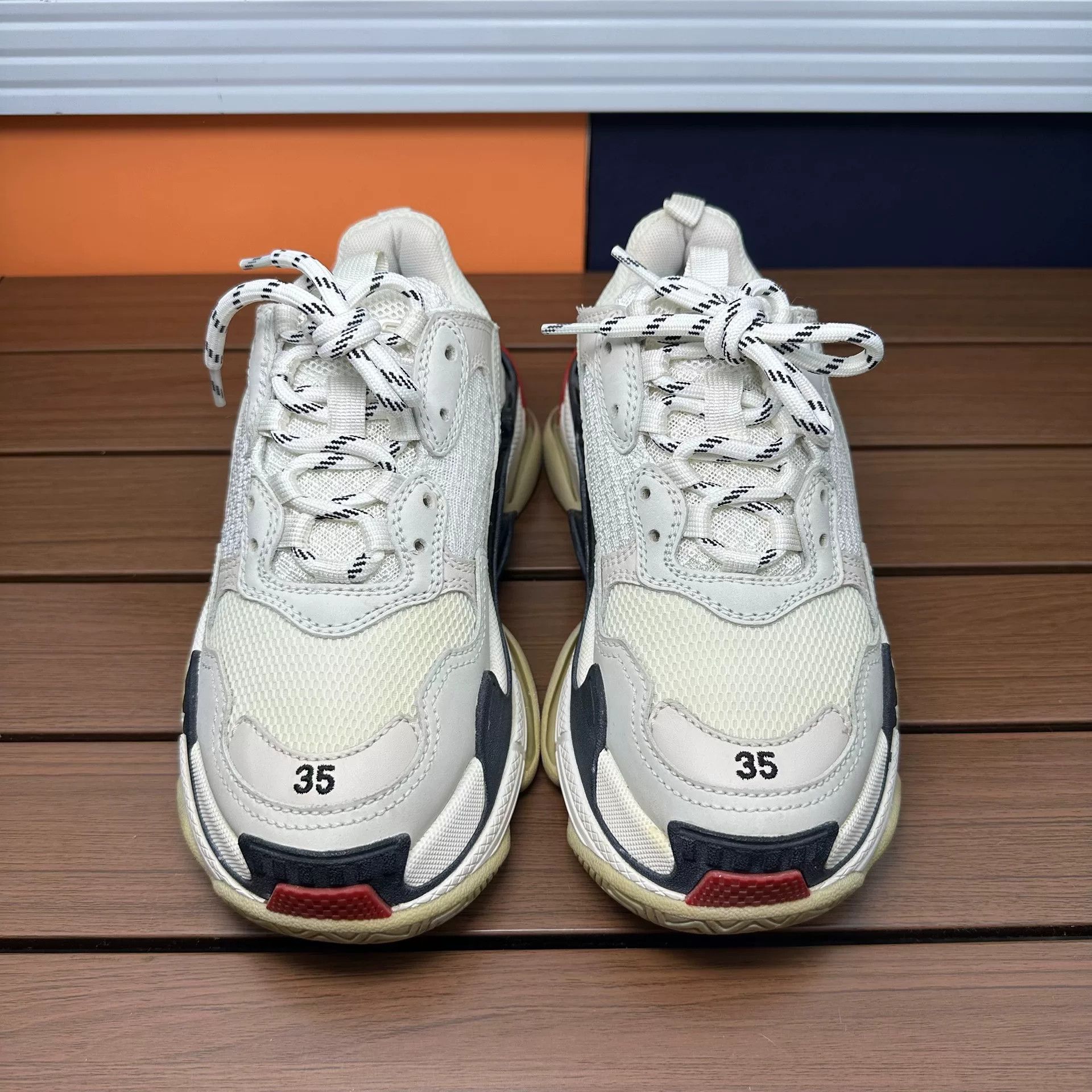 Balenciaga Balenciaga Lowtop Sneakers it_35 Women Size US 5 / IT 35 - 2 Thumbnail