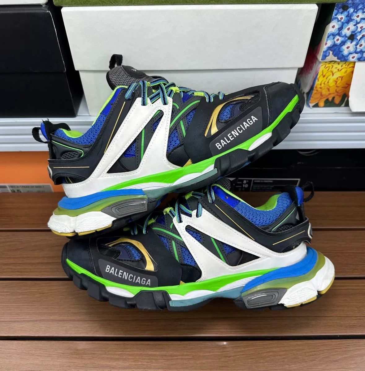 Balenciaga Balenciaga Blue Lowtop Sneakers 6 Men Size US 6 / EU 39 - 2 Thumbnail