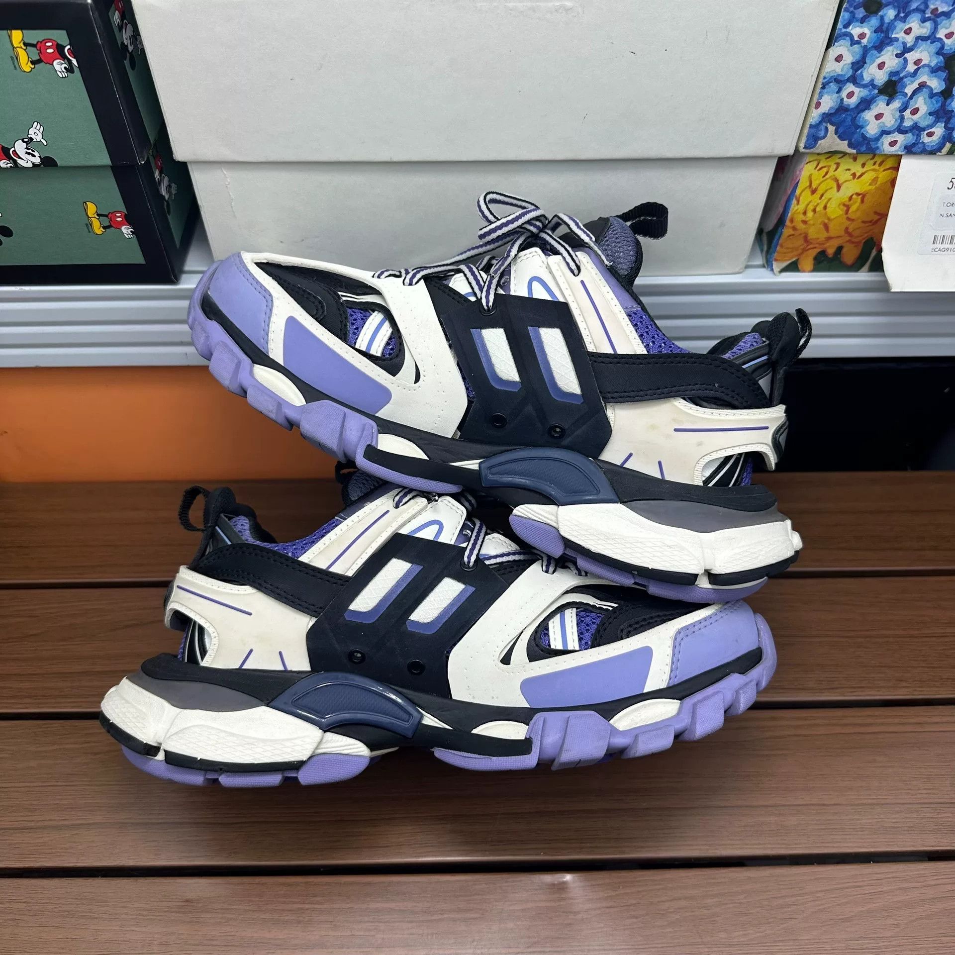 Balenciaga Balenciaga Purple Lowtop Sneakers it_36 Women Size US 6 / IT 36 - 3 Thumbnail