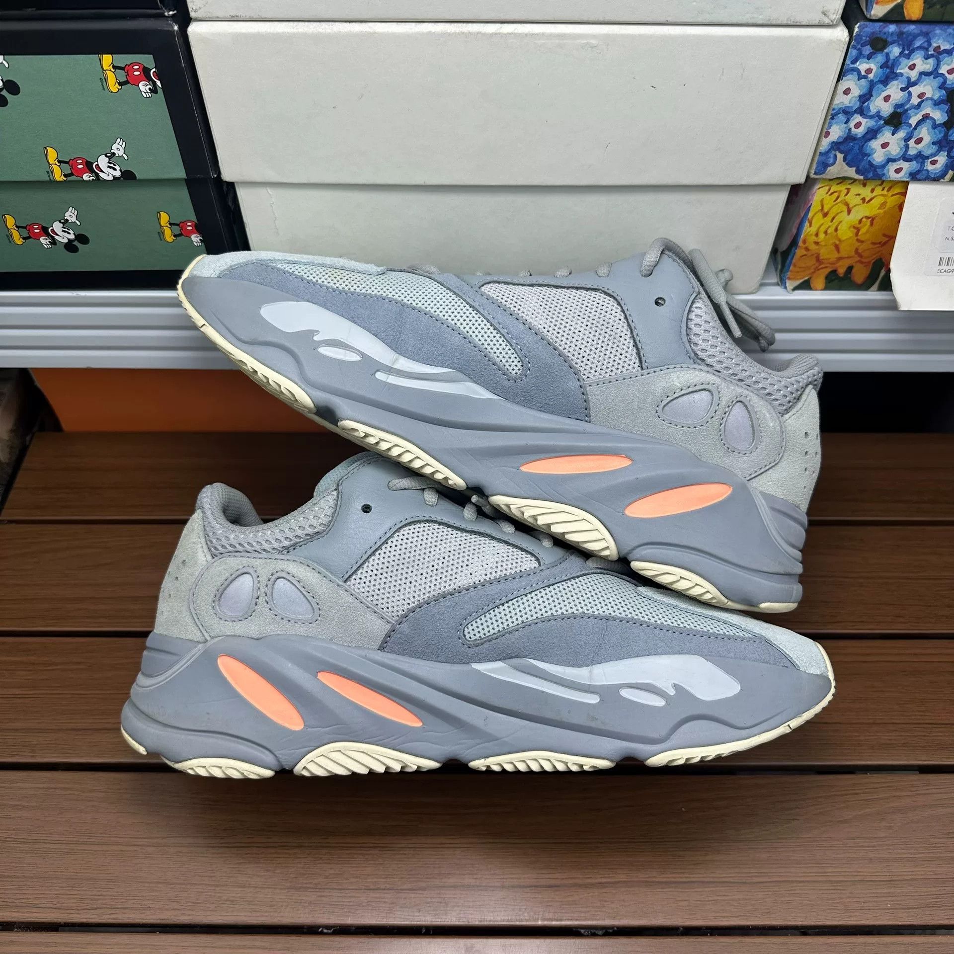 Adidas Adidas YEEZY700 Lowtop Sneakers 11 Men Size US 11 / EU 44 - 3 Thumbnail