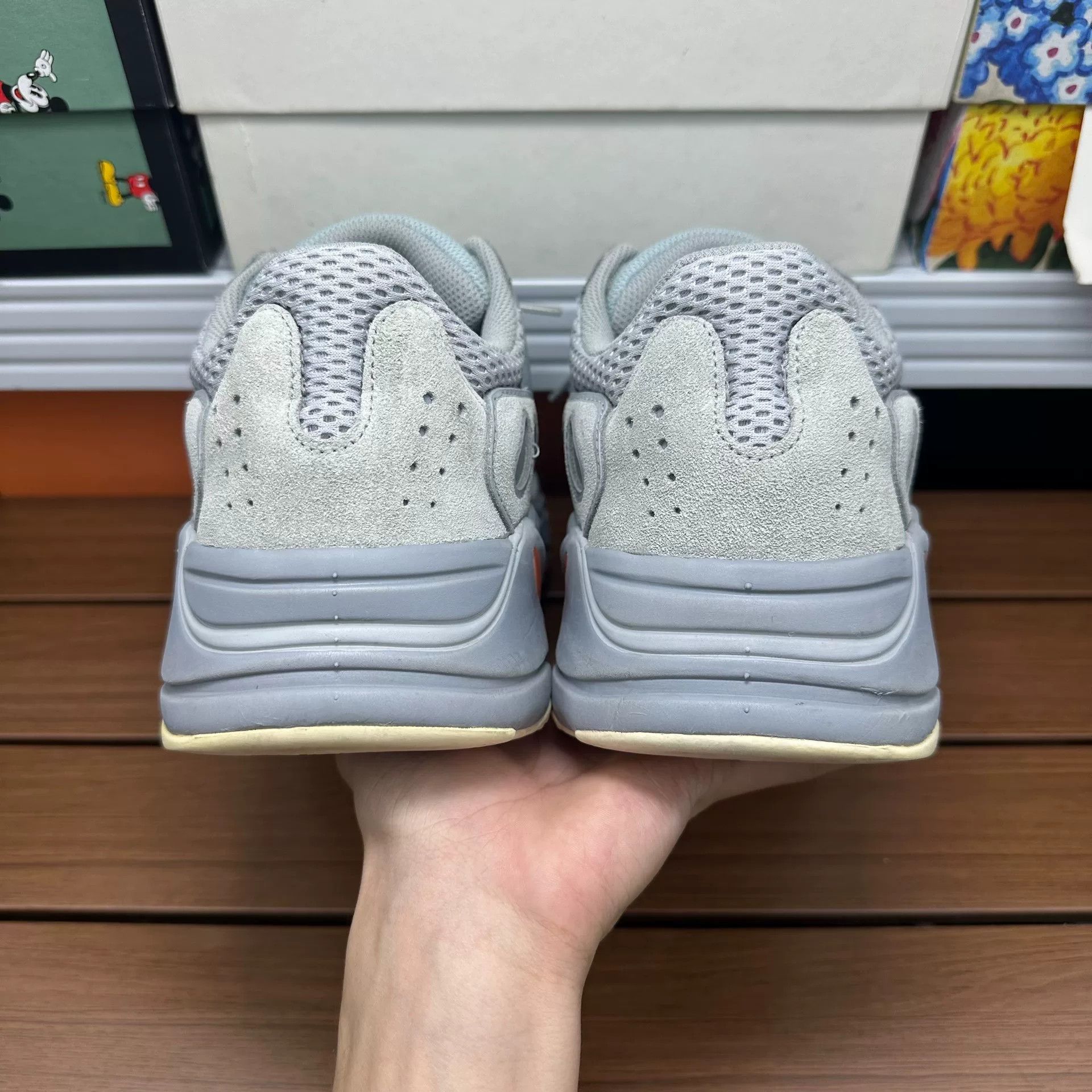 Adidas Adidas YEEZY700 Lowtop Sneakers 11 Men Size US 11 / EU 44 - 6 Thumbnail
