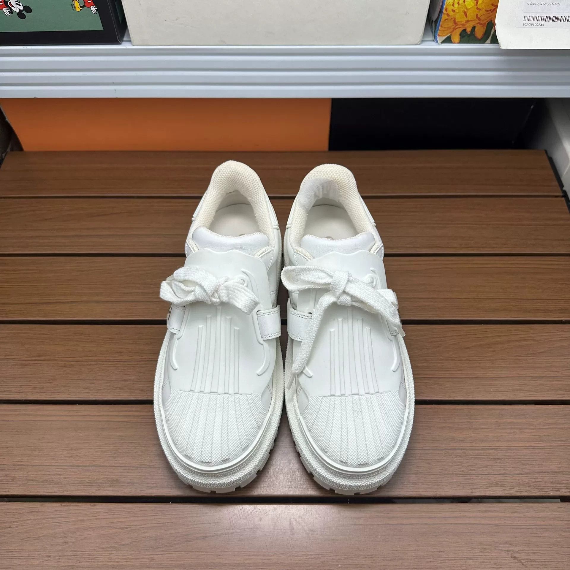 Dior Dior White Lowtop Sneakers it_34-5 Women Size US 4.5 / IT 34.5 - 4 Thumbnail