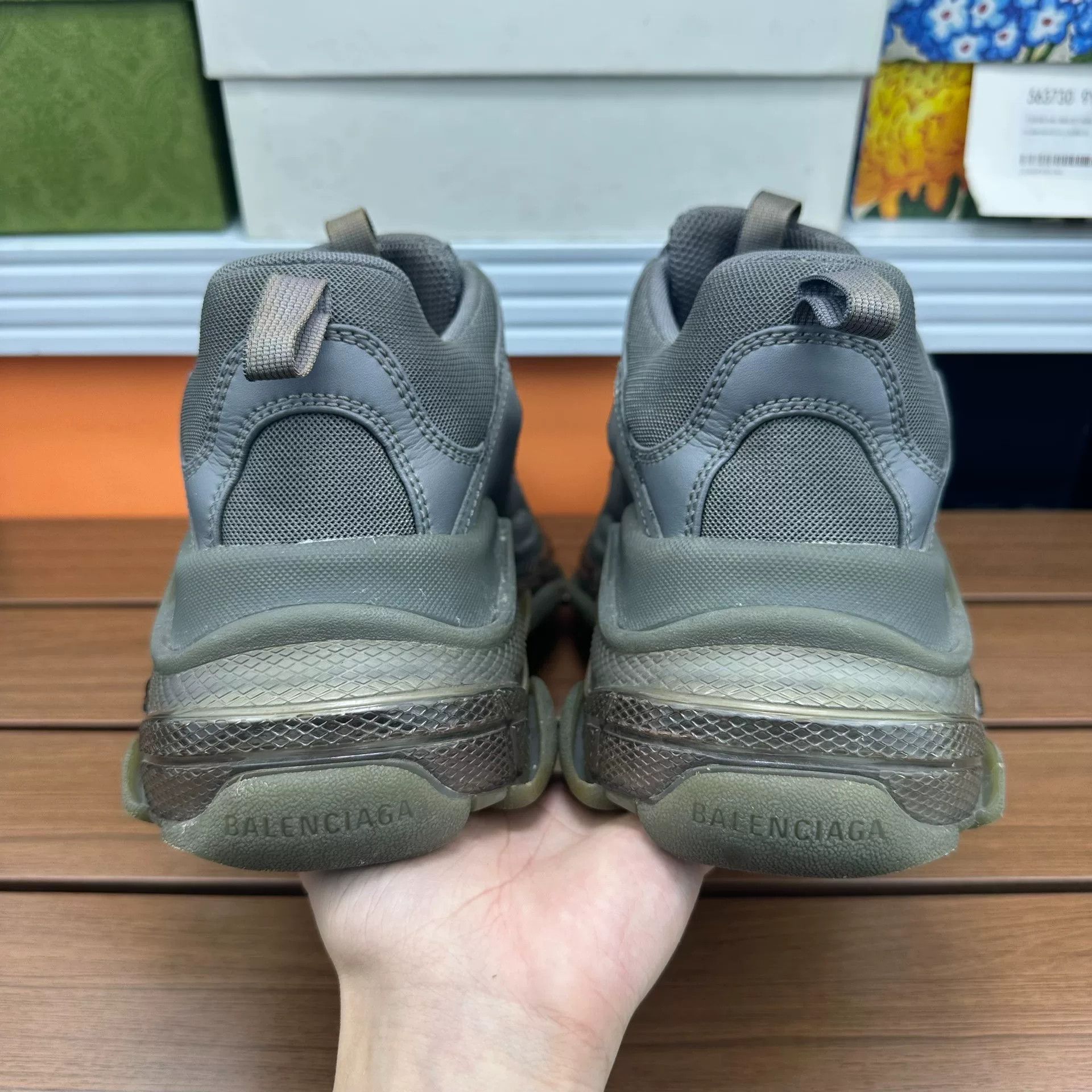 Balenciaga Balenciaga Gray Lowtop Sneakers 8 Men Size US 8 / EU 41 - 5 Thumbnail