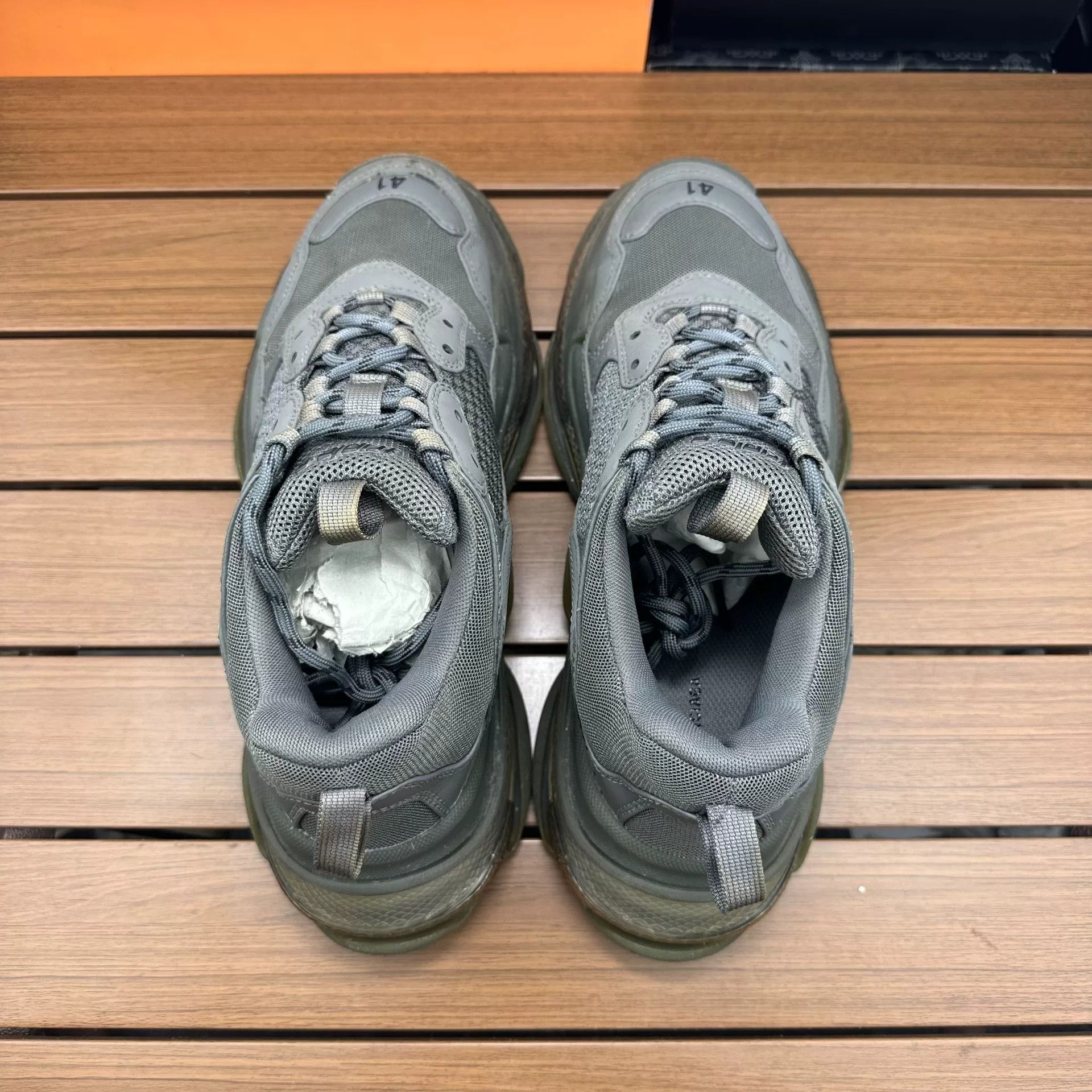Balenciaga Balenciaga Gray Lowtop Sneakers 8 Men Size US 8 / EU 41 - 4 Thumbnail