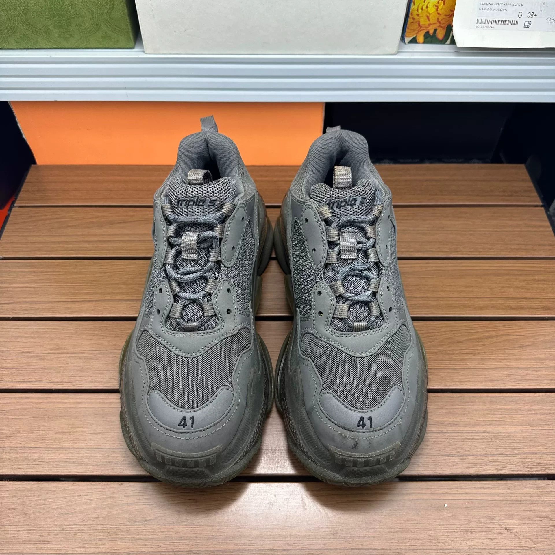 Balenciaga Balenciaga Gray Lowtop Sneakers 8 Men Size US 8 / EU 41 - 3 Thumbnail