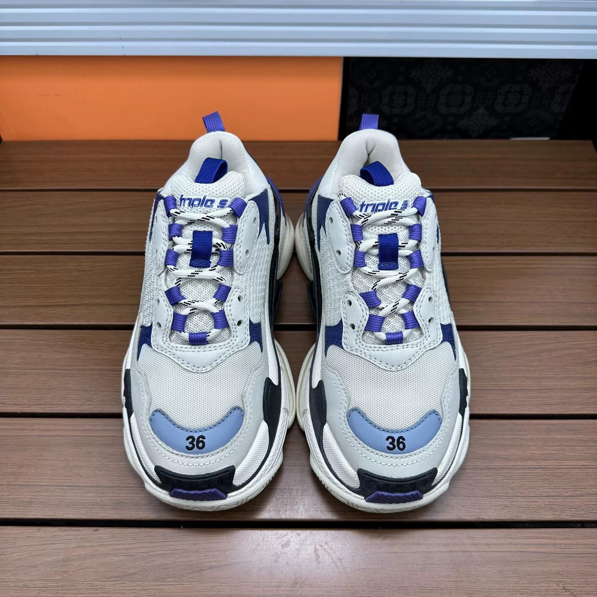 Balenciaga Balenciaga Blue Lowtop Sneakers it_36 Women Size US 6 / IT 36 - 3 Thumbnail