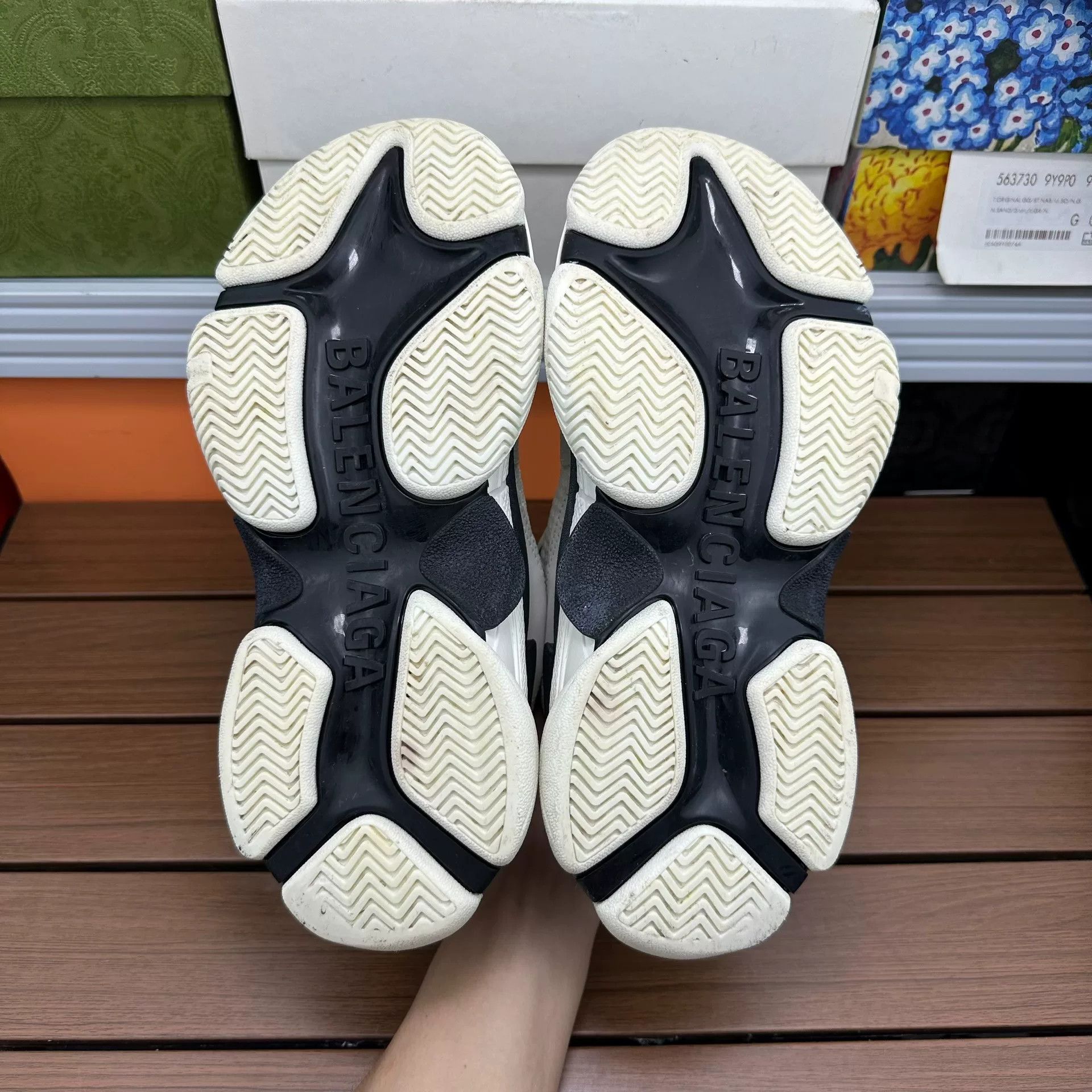 Balenciaga Balenciaga Blue Lowtop Sneakers it_36 Women Size US 6 / IT 36 - 6 Thumbnail