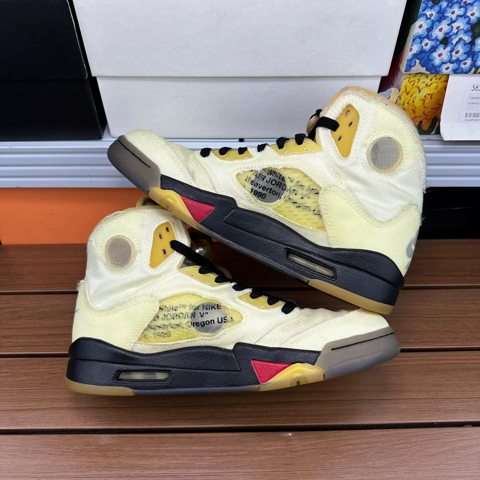 Nike Nike AJ5 White Lowtop Sneakers 7 Men Size US 7 / EU 40 - 2 Thumbnail