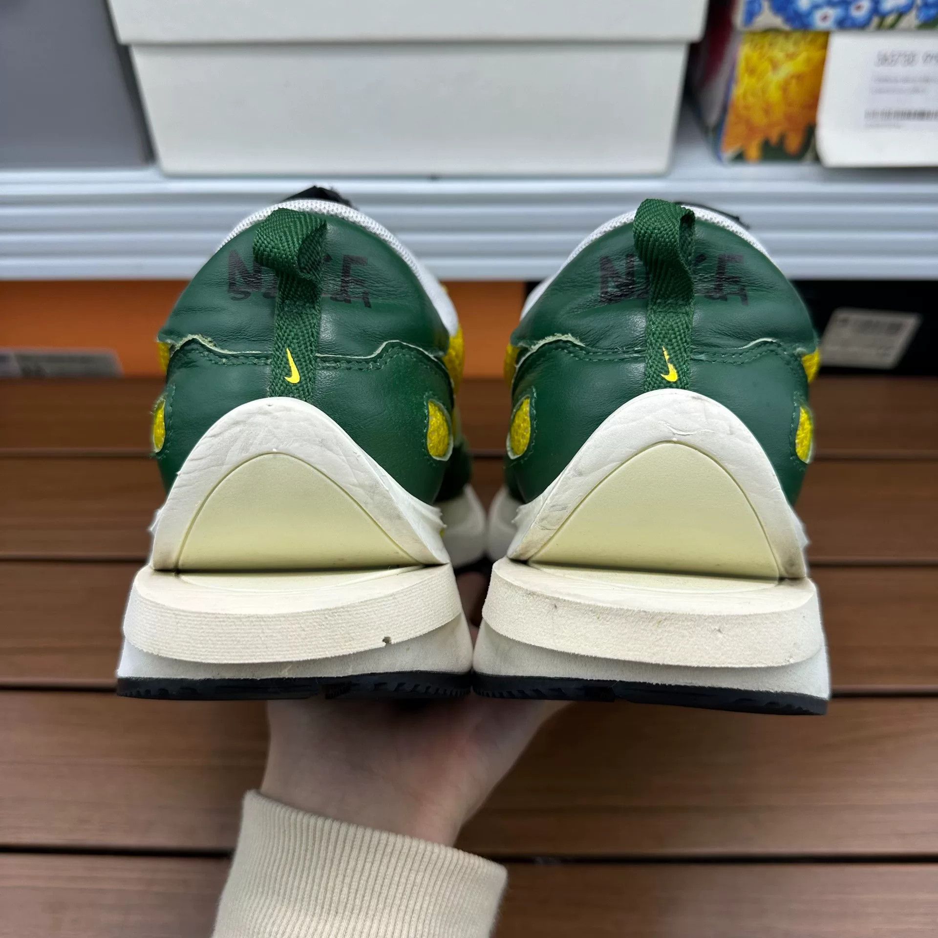 Sacai Sacai Collab Yellow Lowtop Sneakers 12 Men Size US 12 / EU 45 - 5 Thumbnail