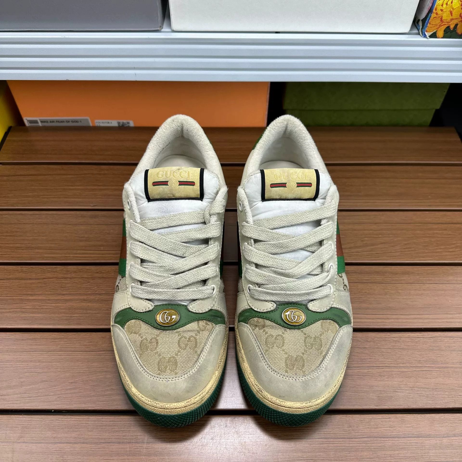 Gucci Gucci Distressed Lowtop Sneakers 8 Men Size US 8 / EU 41 - 3 Thumbnail