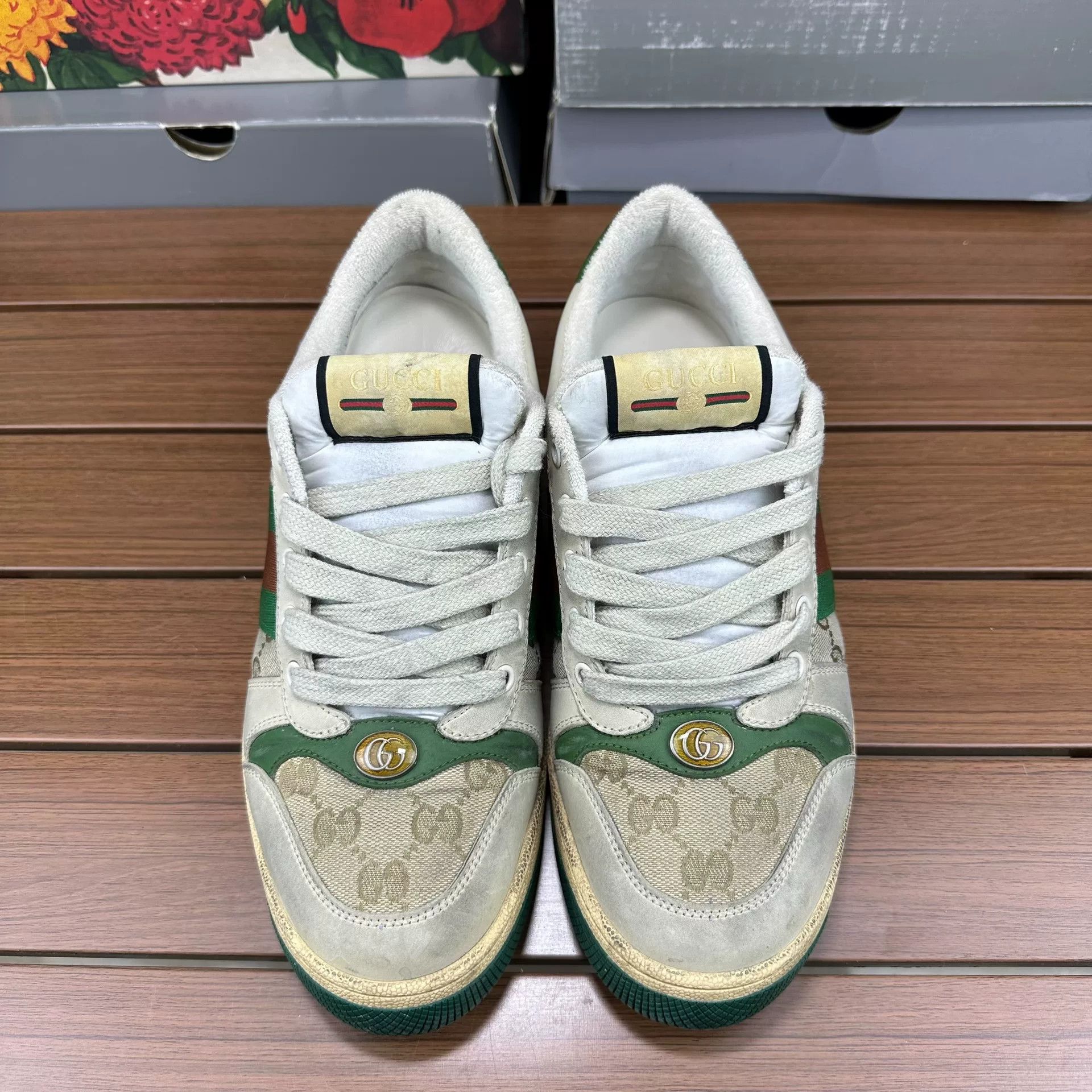 Gucci Gucci Distressed Lowtop Sneakers 8 Men Size US 8 / EU 41 - 5 Thumbnail