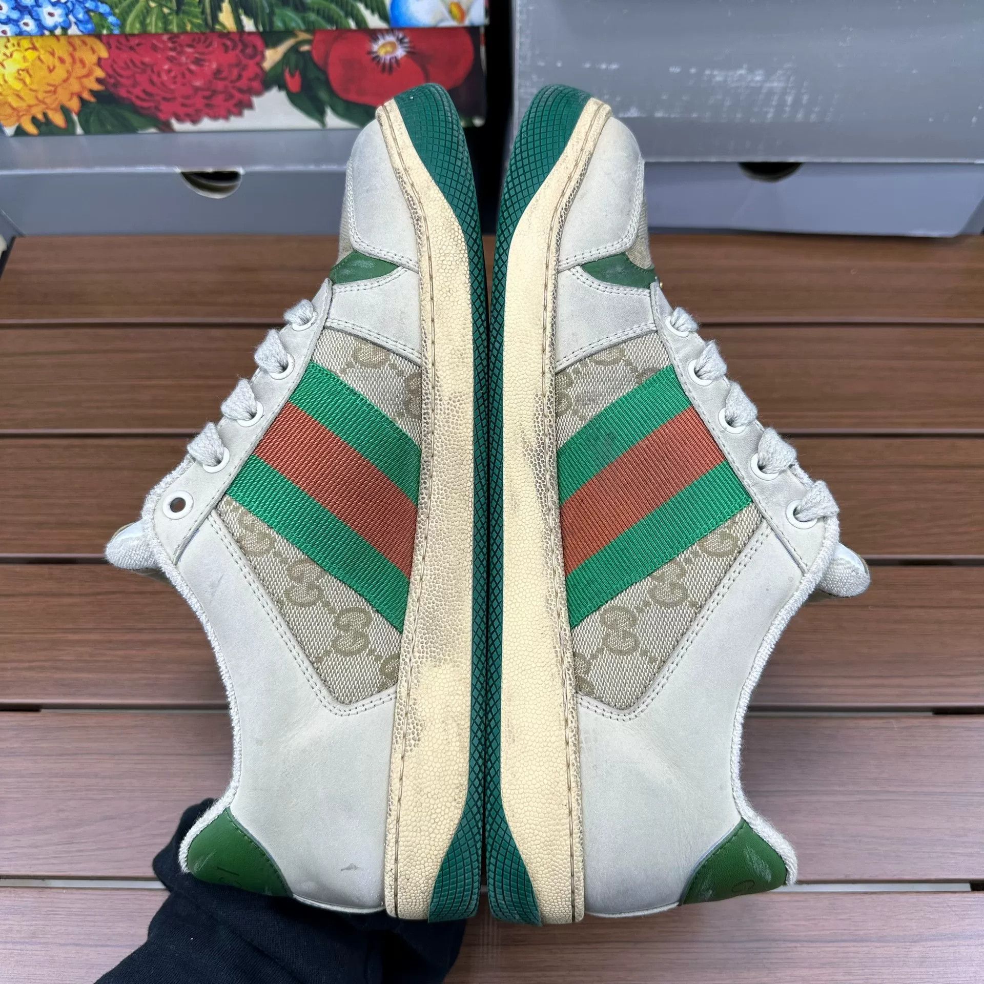 Gucci Gucci Distressed Lowtop Sneakers 8 Men Size US 8 / EU 41 - 2 Thumbnail