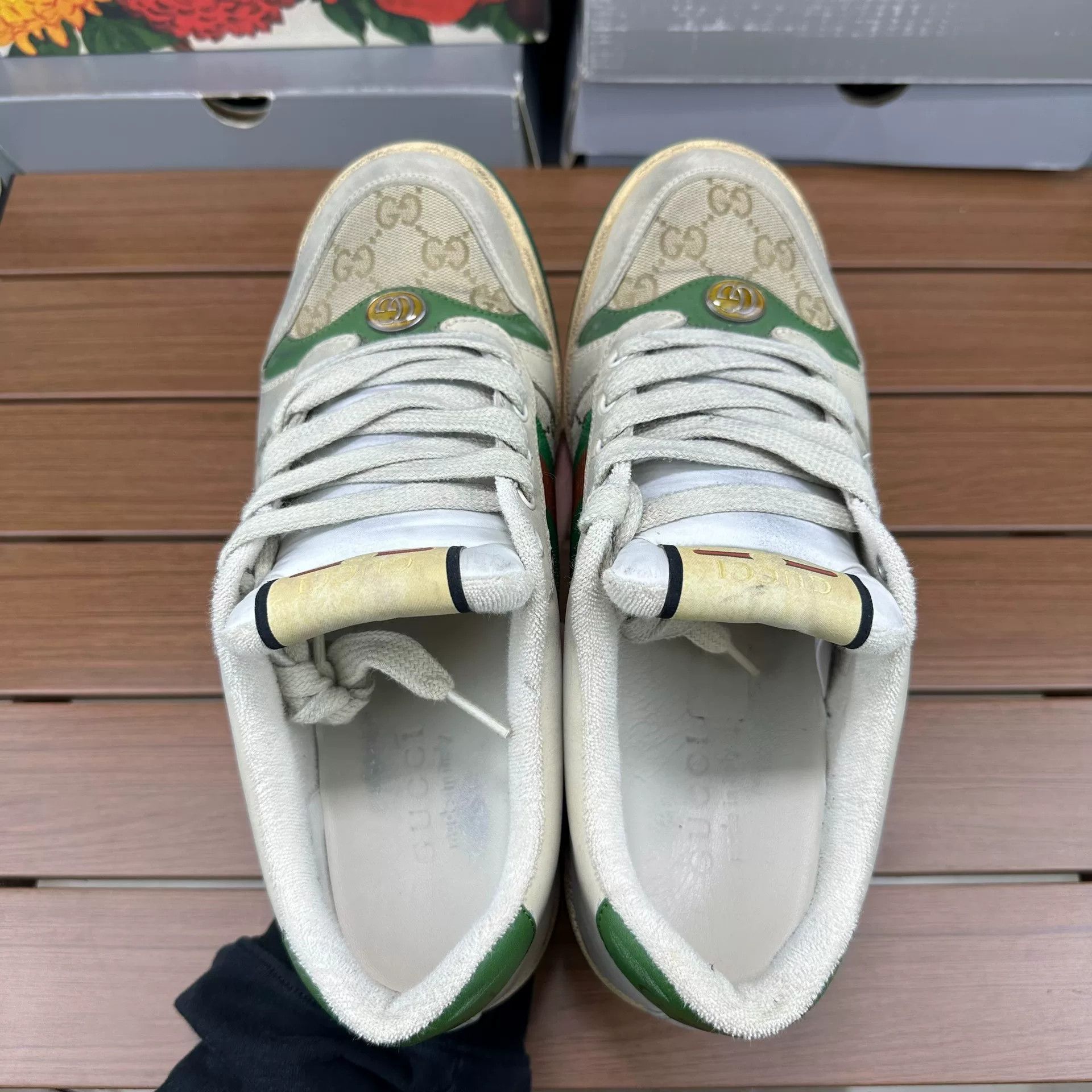 Gucci Gucci Distressed Lowtop Sneakers 8 Men Size US 8 / EU 41 - 3 Thumbnail