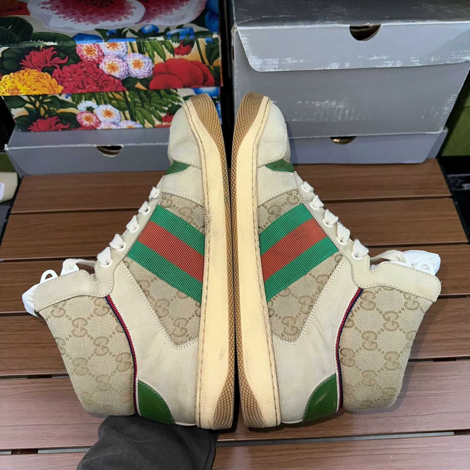 Gucci Gucci Distressed Lowtop Sneakers 9 Men Size US 9 / EU 42 - 2 Thumbnail