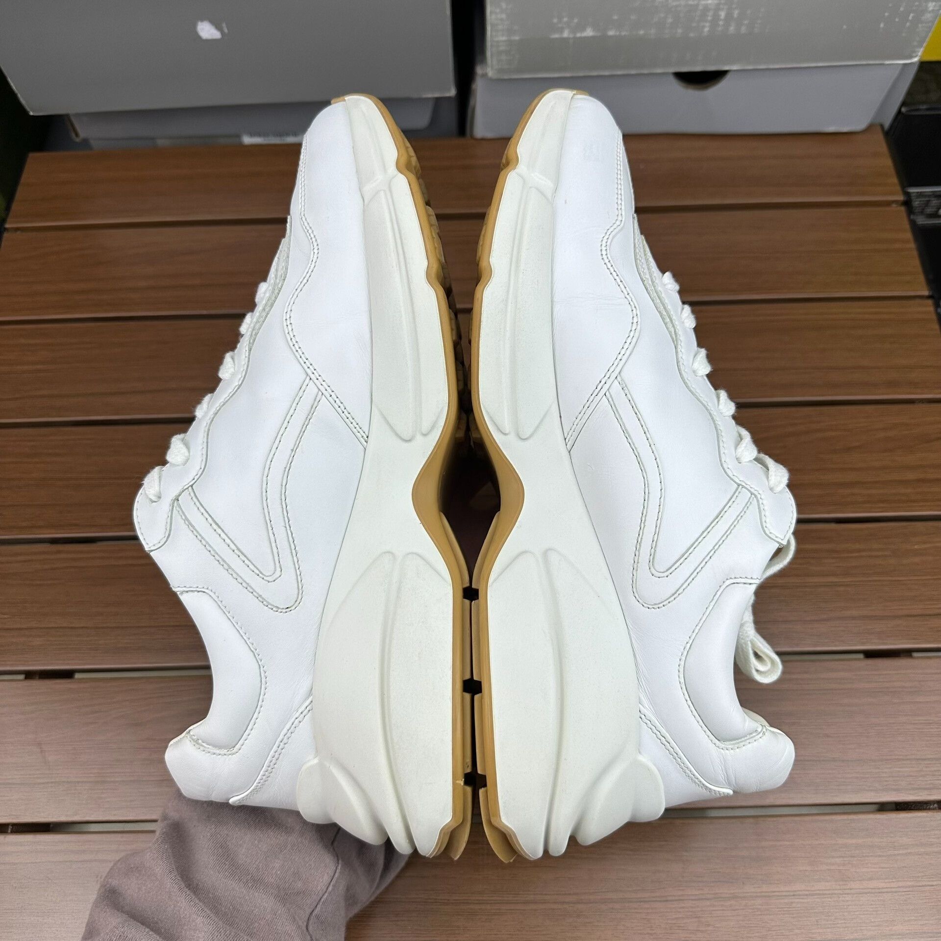 Gucci Gucci White Lowtop Sneakers 9 Men Size US 9 / EU 42 - 2 Thumbnail