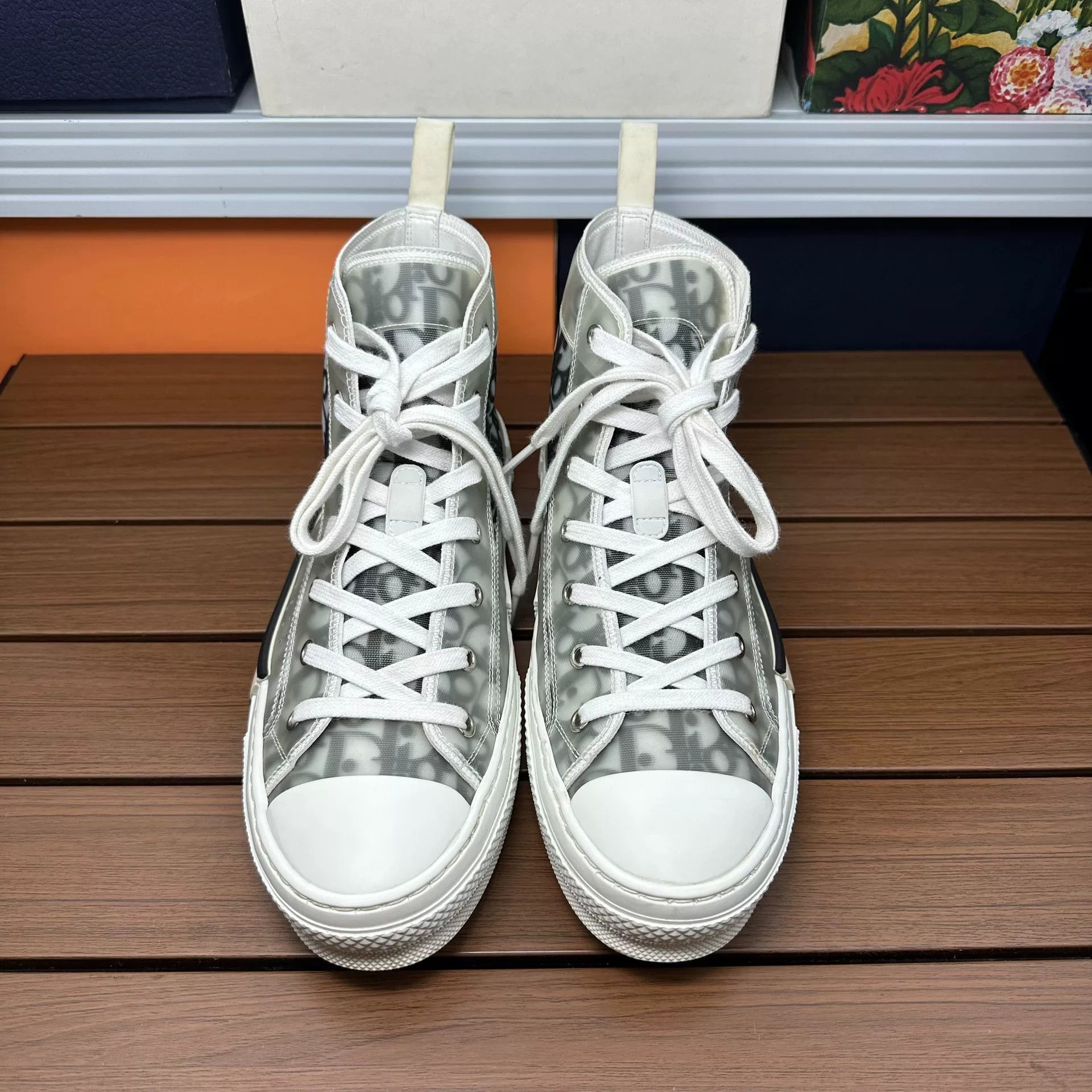 Dior Dior White Hitop Sneakers 8 Men Size US 8 / EU 41 - 2 Thumbnail