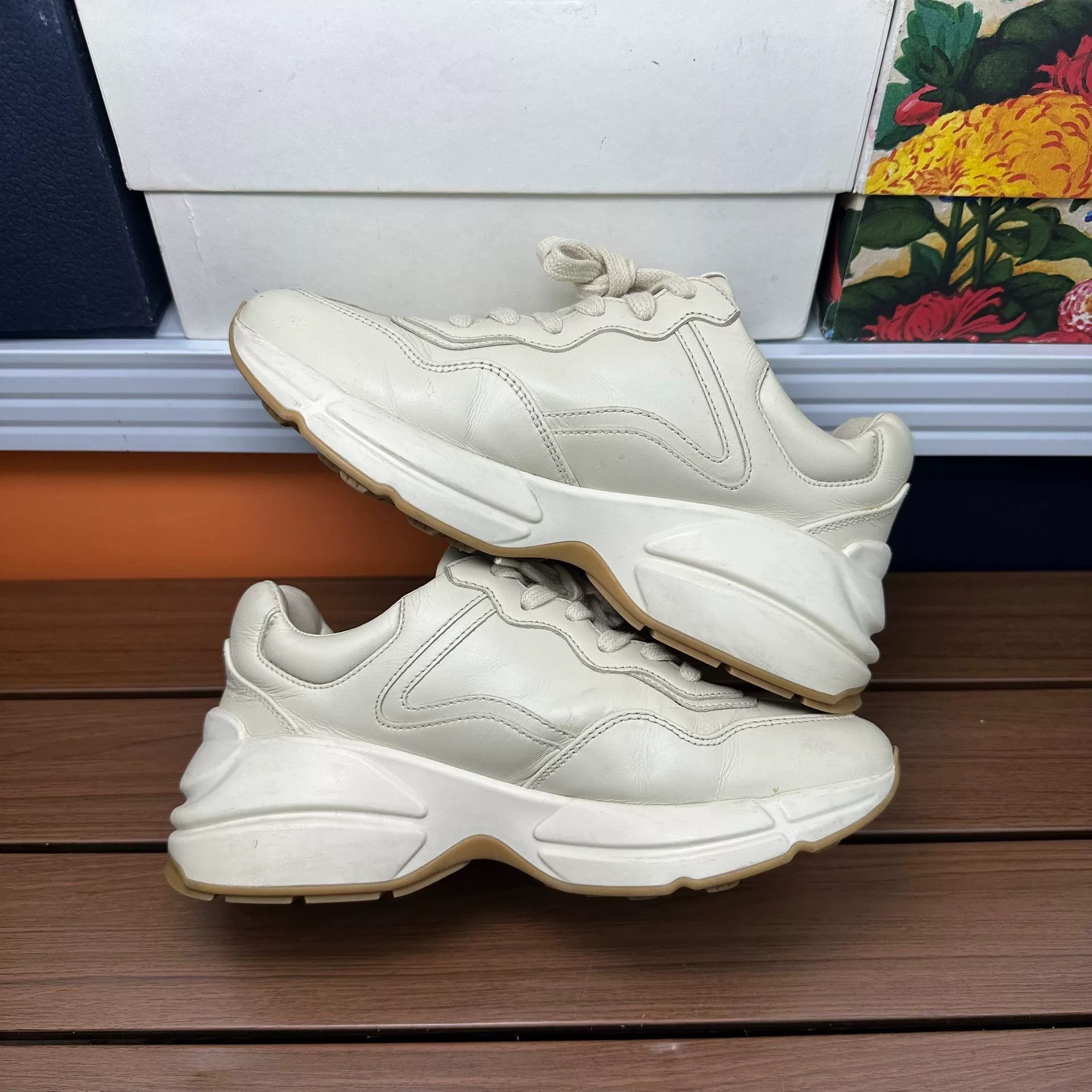 Gucci Gucci Printed Beige Lowtop Sneakers it_35 Women Size US 5 / IT 35 - 3 Thumbnail
