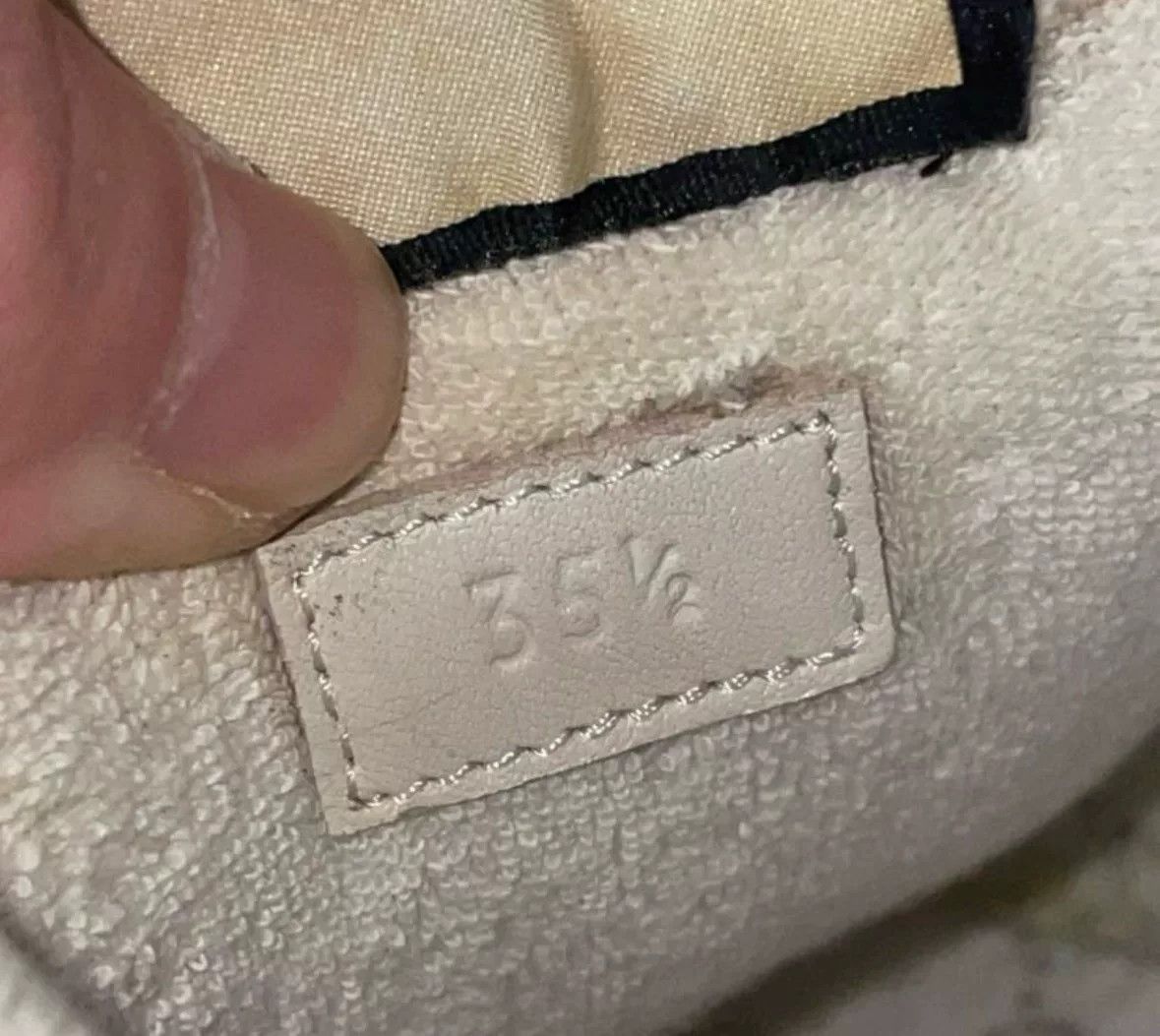 Gucci Gucci Distressed Lowtop Sneakers it_35-5 Women Size US 5.5 / IT 35.5 - 9 Thumbnail