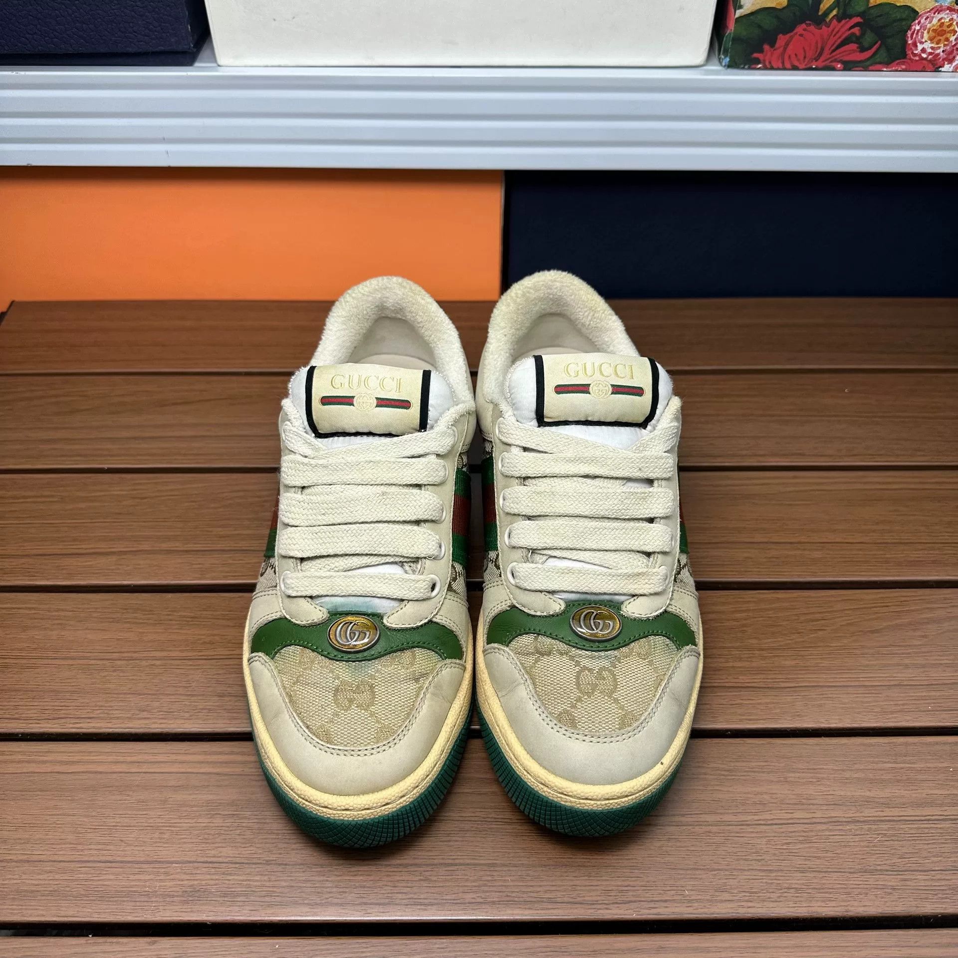 Gucci Gucci Distressed Lowtop Sneakers it_35-5 Women Size US 5.5 / IT 35.5 - 4 Thumbnail