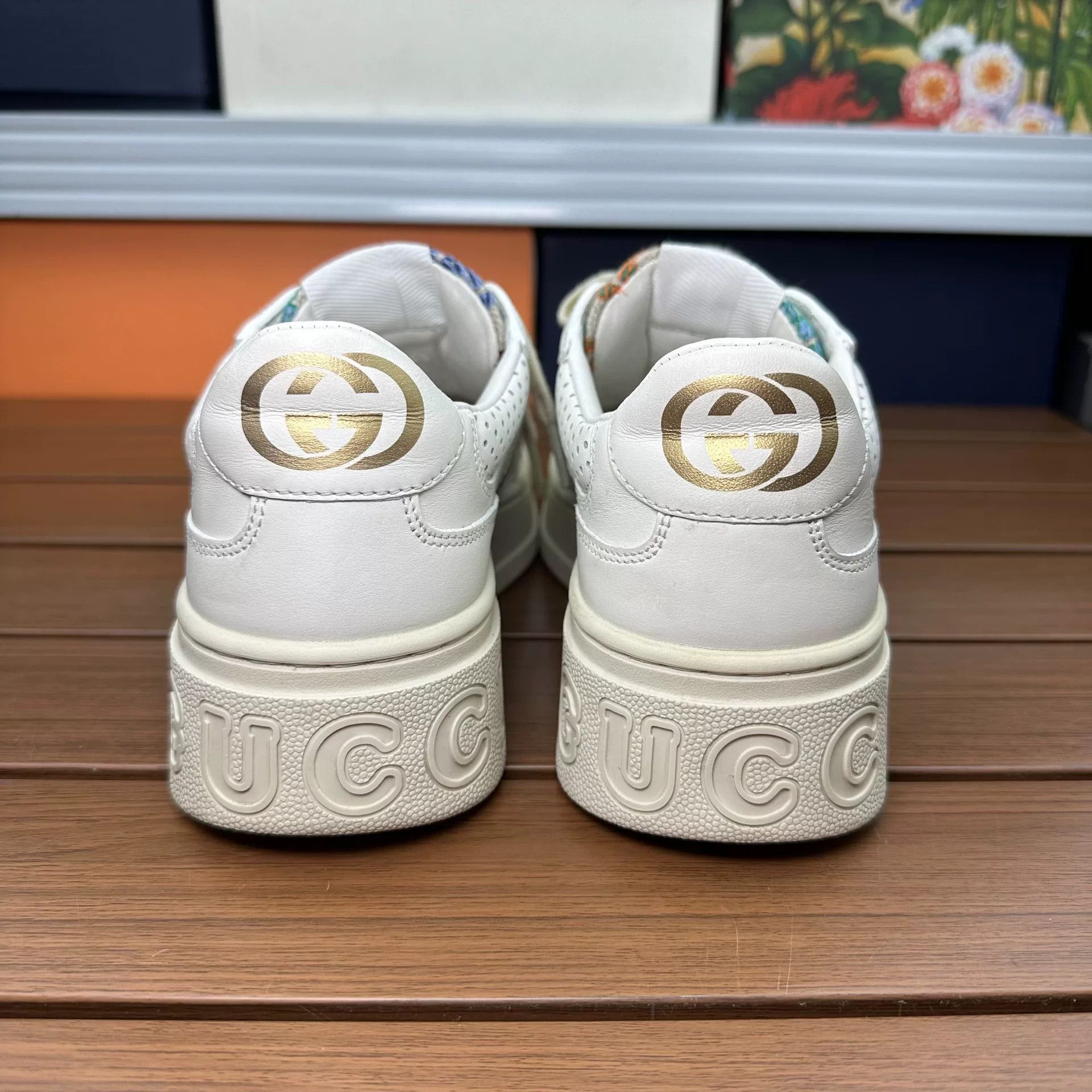 Gucci Gucci Embroidered White Lowtop Sneakers it_36-5 Women Size US 6.5 / IT 36.5 - 6 Thumbnail