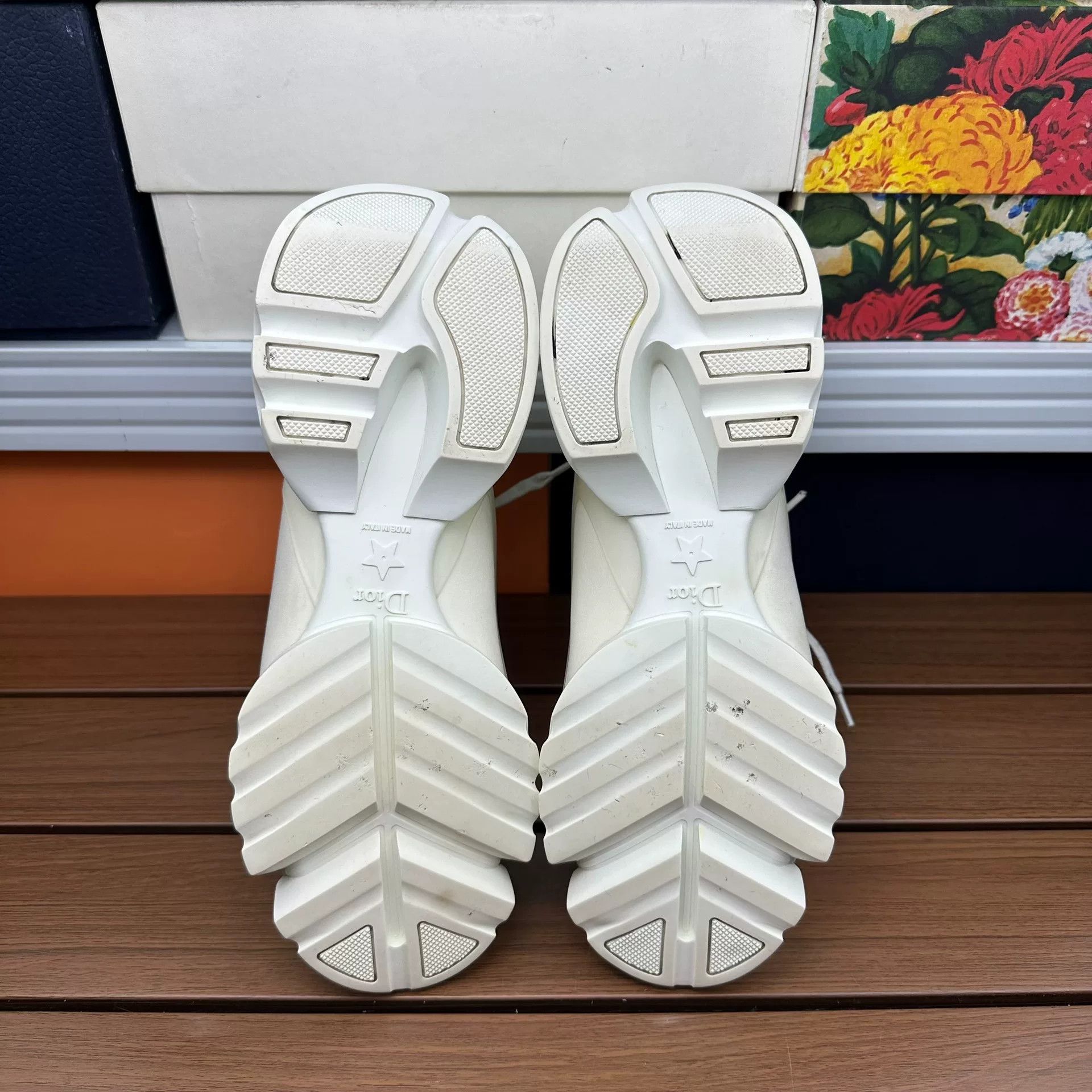 Dior Dior Casual White Lowtop Sneakers it_37 Women Size US 7 / IT 37 - 7 Thumbnail