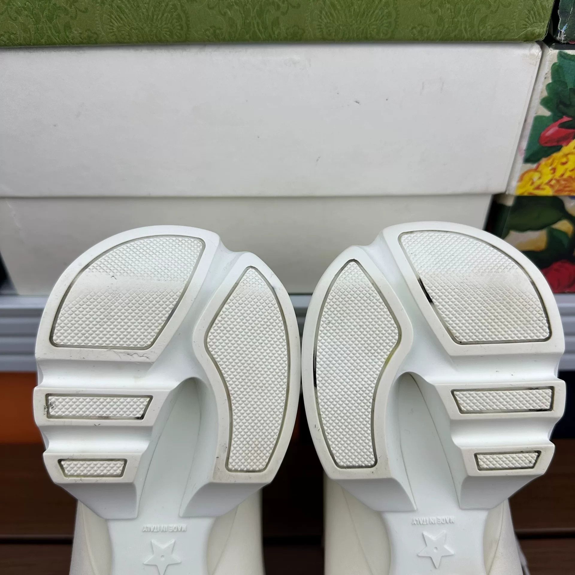 Dior Dior Casual White Lowtop Sneakers it_37 Women Size US 7 / IT 37 - 8 Thumbnail