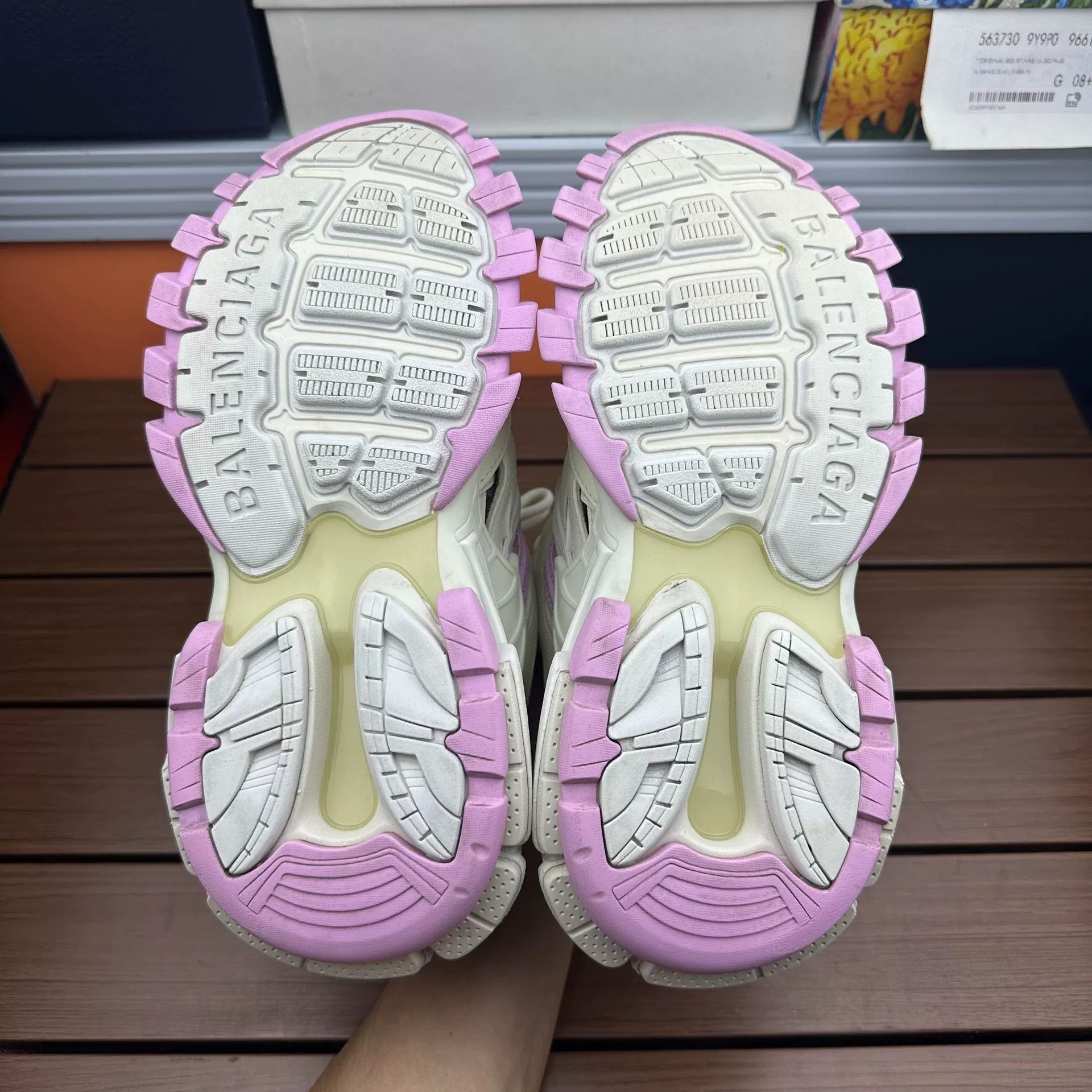 Balenciaga Balenciaga Pink Lowtop Sneakers it_36 Women Size US 6 / IT 36 - 7 Thumbnail
