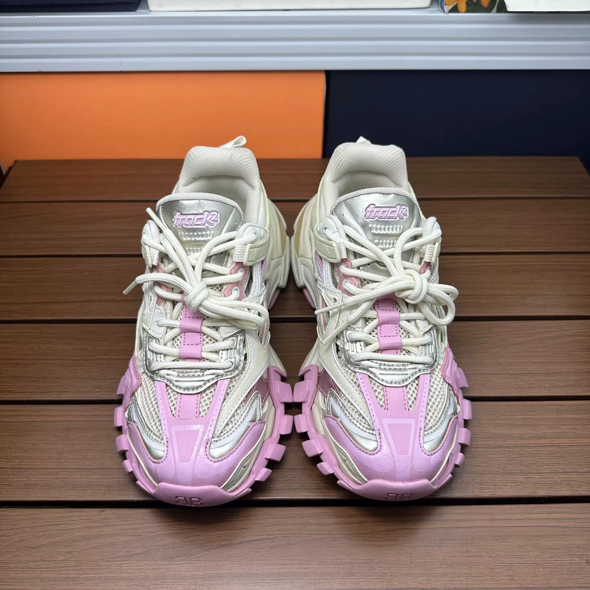 Balenciaga Balenciaga Pink Lowtop Sneakers it_36 Women Size US 6 / IT 36 - 4 Thumbnail