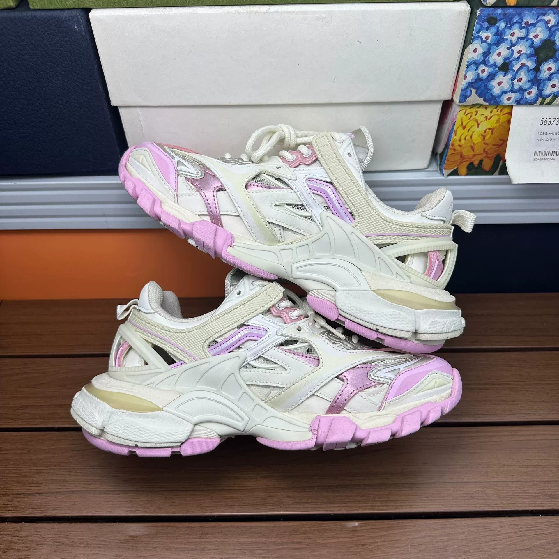 Balenciaga Balenciaga Pink Lowtop Sneakers it_36 Women Size US 6 / IT 36 - 3 Thumbnail