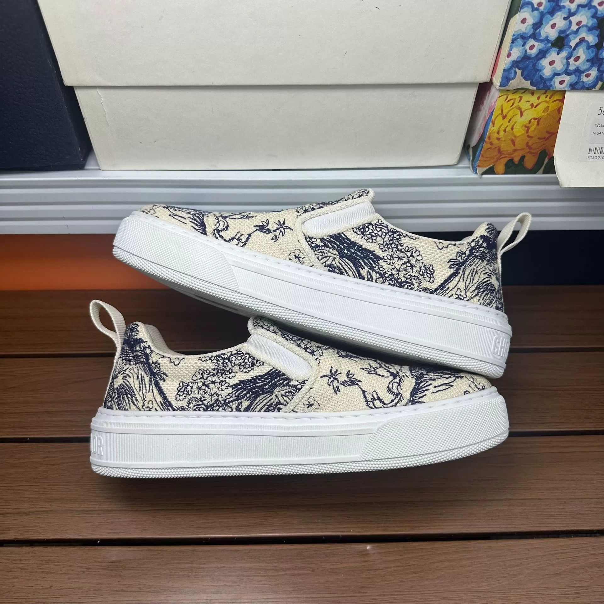 Dior Dior Blue Lowtop Sneakers it_37 Women Size US 7 / IT 37 - 3 Thumbnail