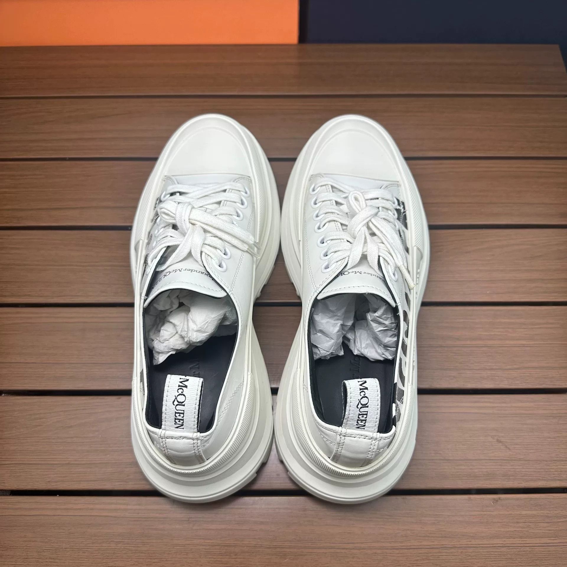 Alexander McQueen Alexander McQueen Leather Black Lowtop Sneakers 8 Men Size US 8 / EU 41 - 5 Thumbnail
