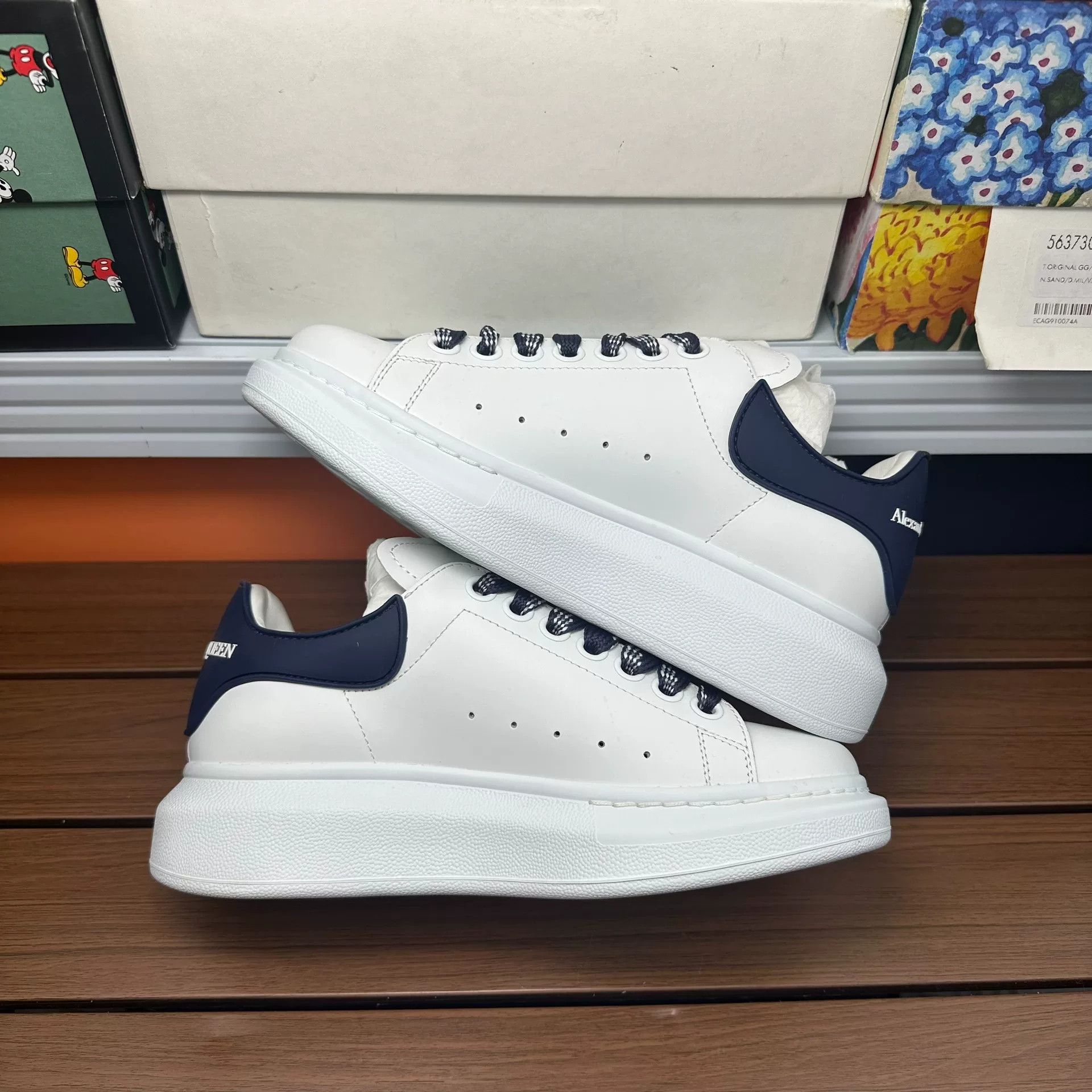 Alexander McQueen Alexander McQueen Blue Lowtop Sneakers it_35 Women Size US 5 / IT 35 - 3 Thumbnail