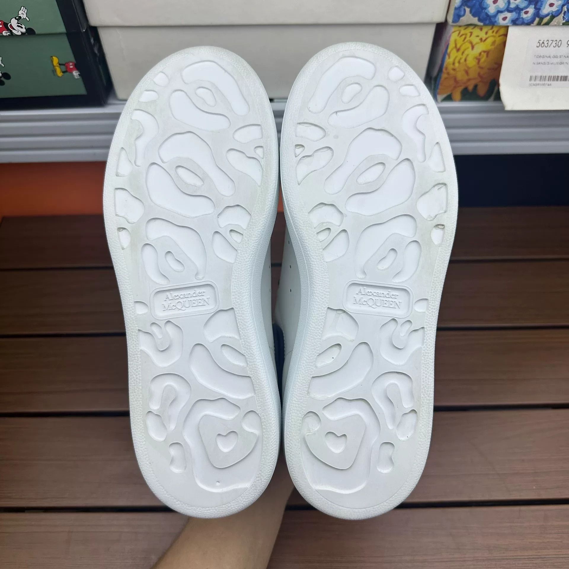 Alexander McQueen Alexander McQueen Blue Lowtop Sneakers it_35 Women Size US 5 / IT 35 - 8 Thumbnail