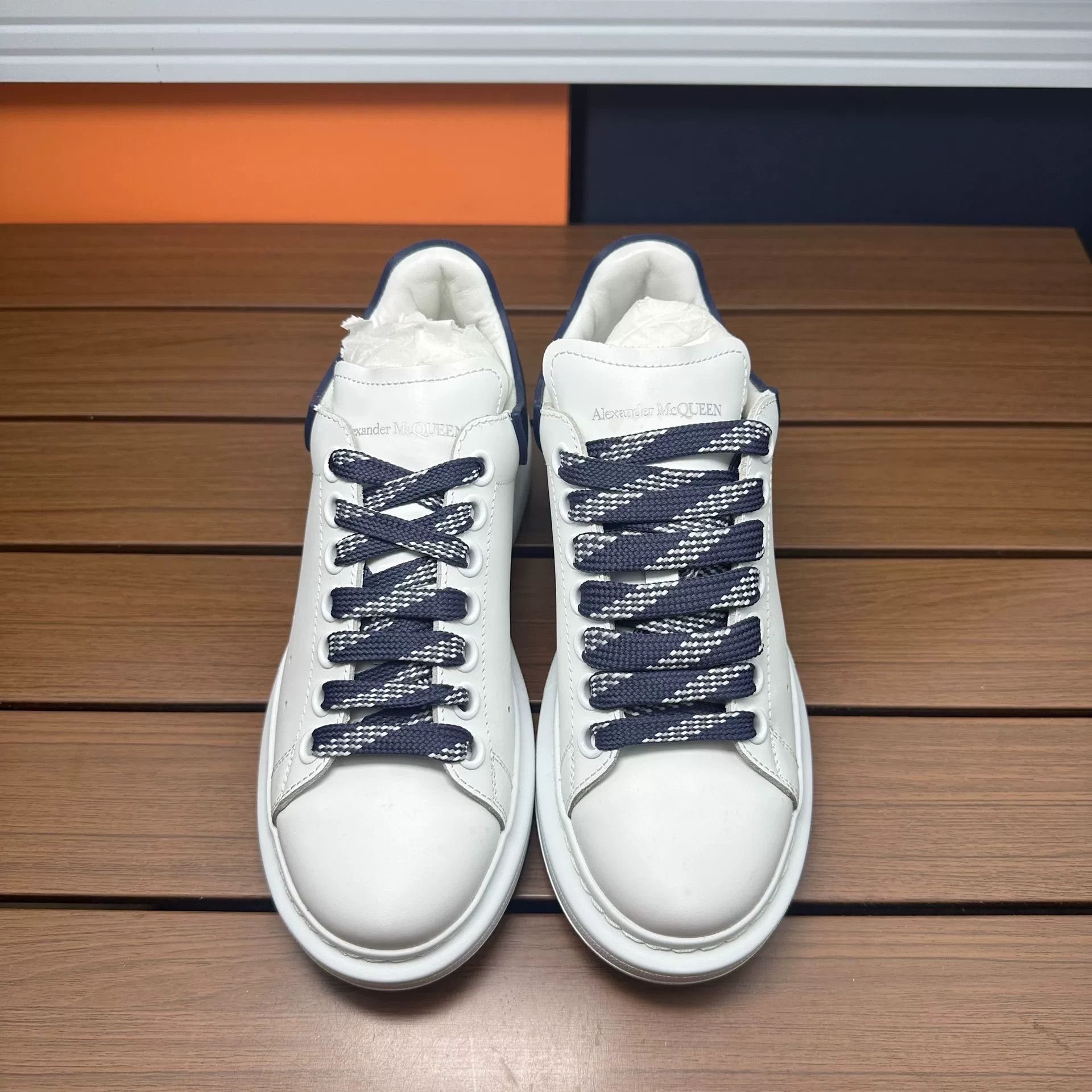 Alexander McQueen Alexander McQueen Blue Lowtop Sneakers it_35 Women Size US 5 / IT 35 - 4 Thumbnail
