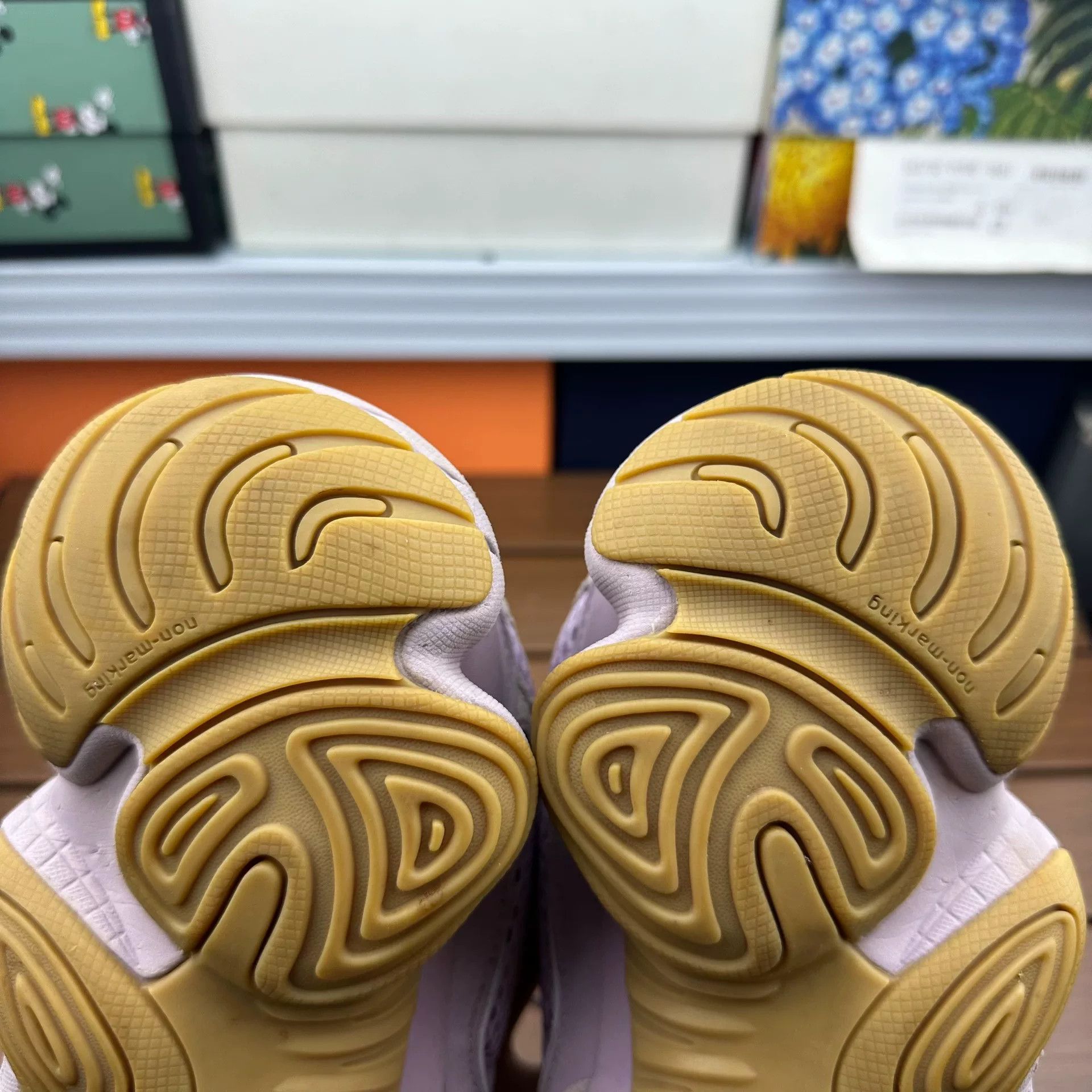 Adidas Adidas YEEZY500 Purple Lowtop Sneakers 6 Men Size US 6 / EU 39 - 8 Thumbnail