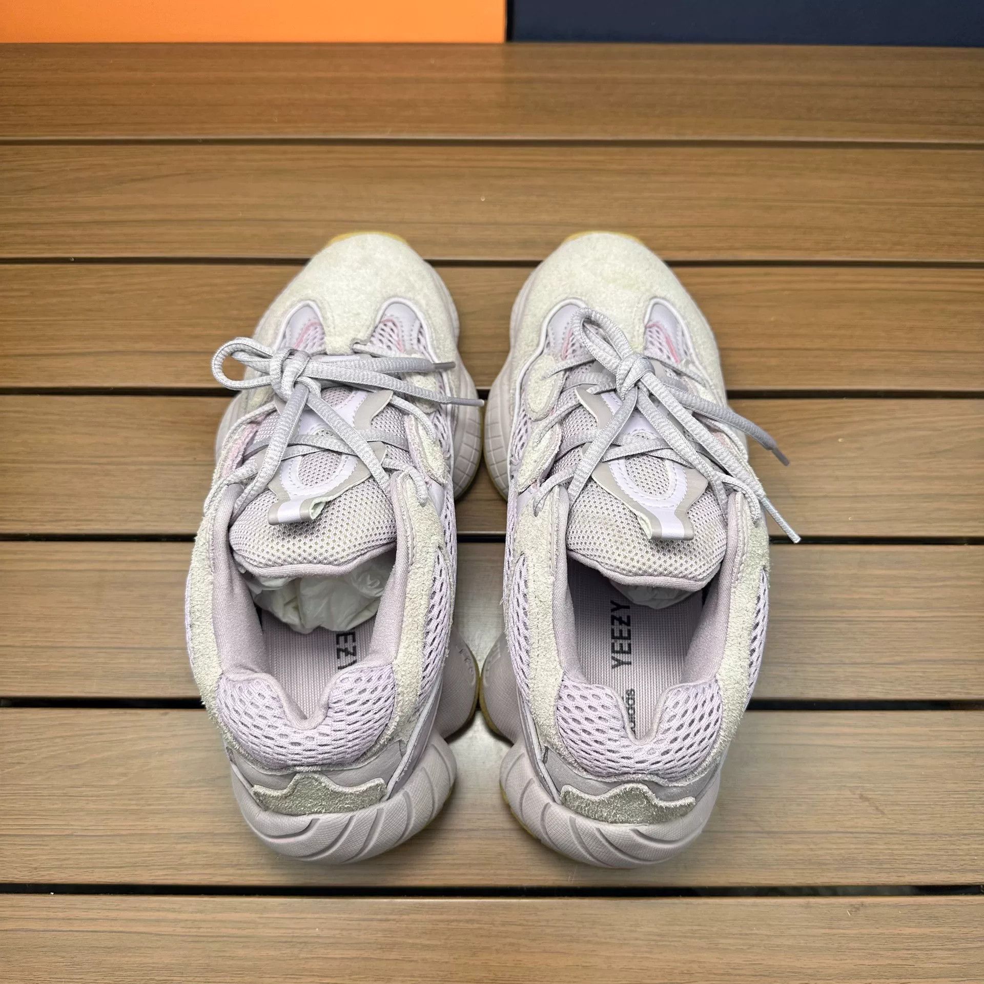 Adidas Adidas YEEZY500 Purple Lowtop Sneakers 6 Men Size US 6 / EU 39 - 5 Thumbnail